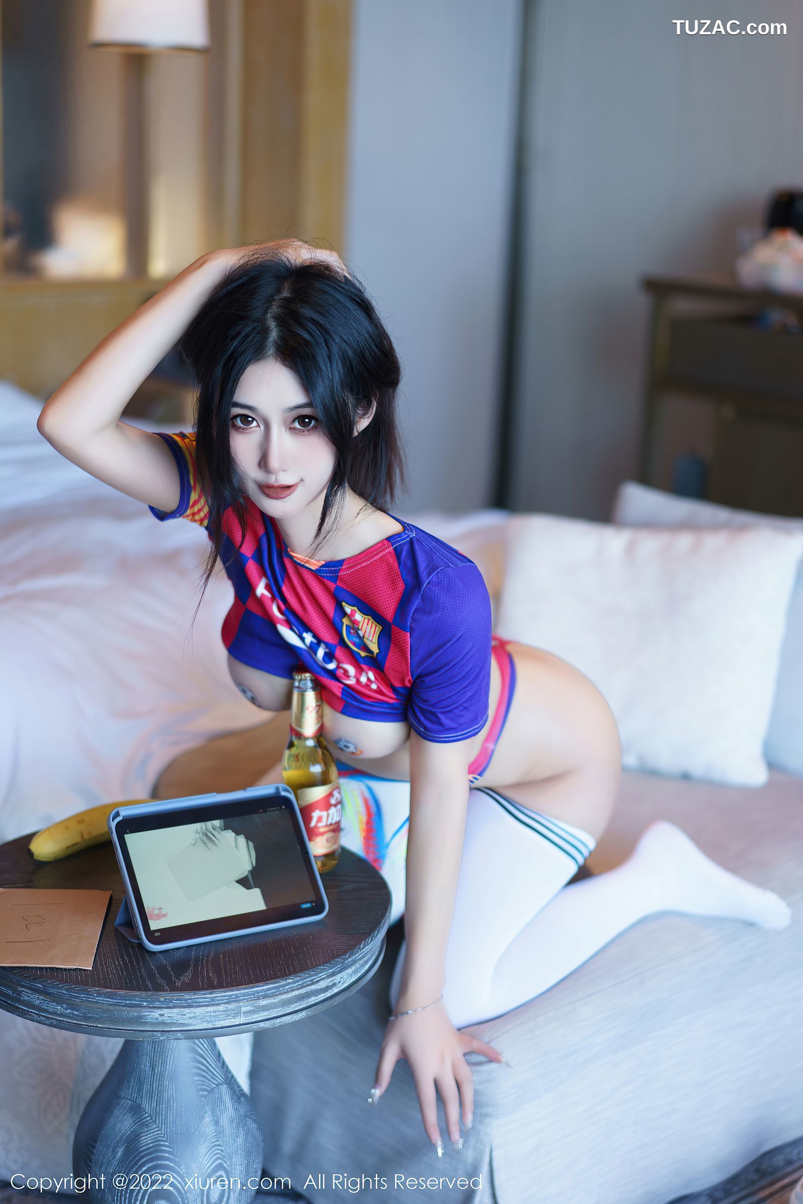 XiuRen秀人网-6004-阿姣-三亚旅拍足球宝贝主题性感球服