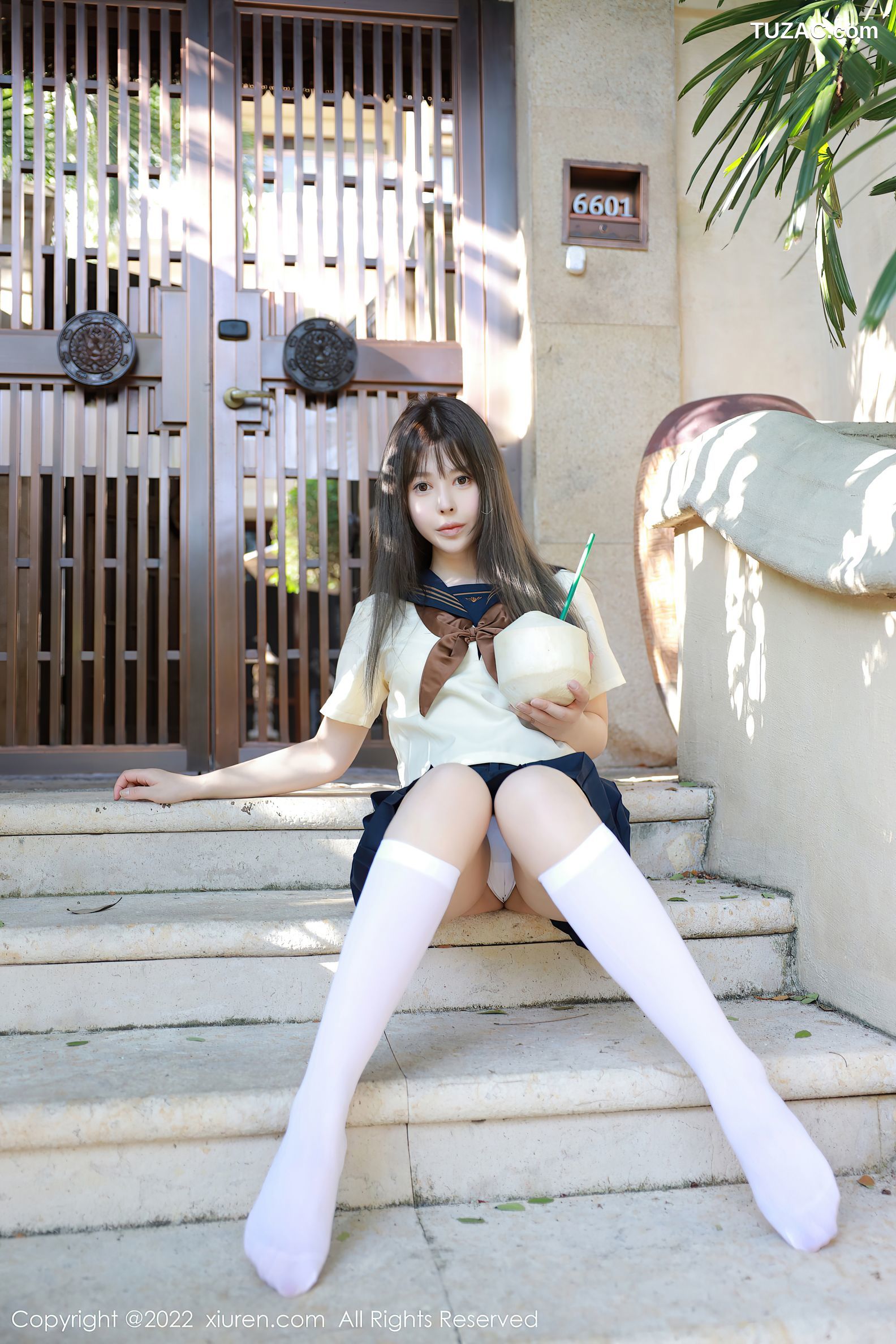 XiuRen秀人网-6021-艾莉-南京旅拍户外性感白色水手服