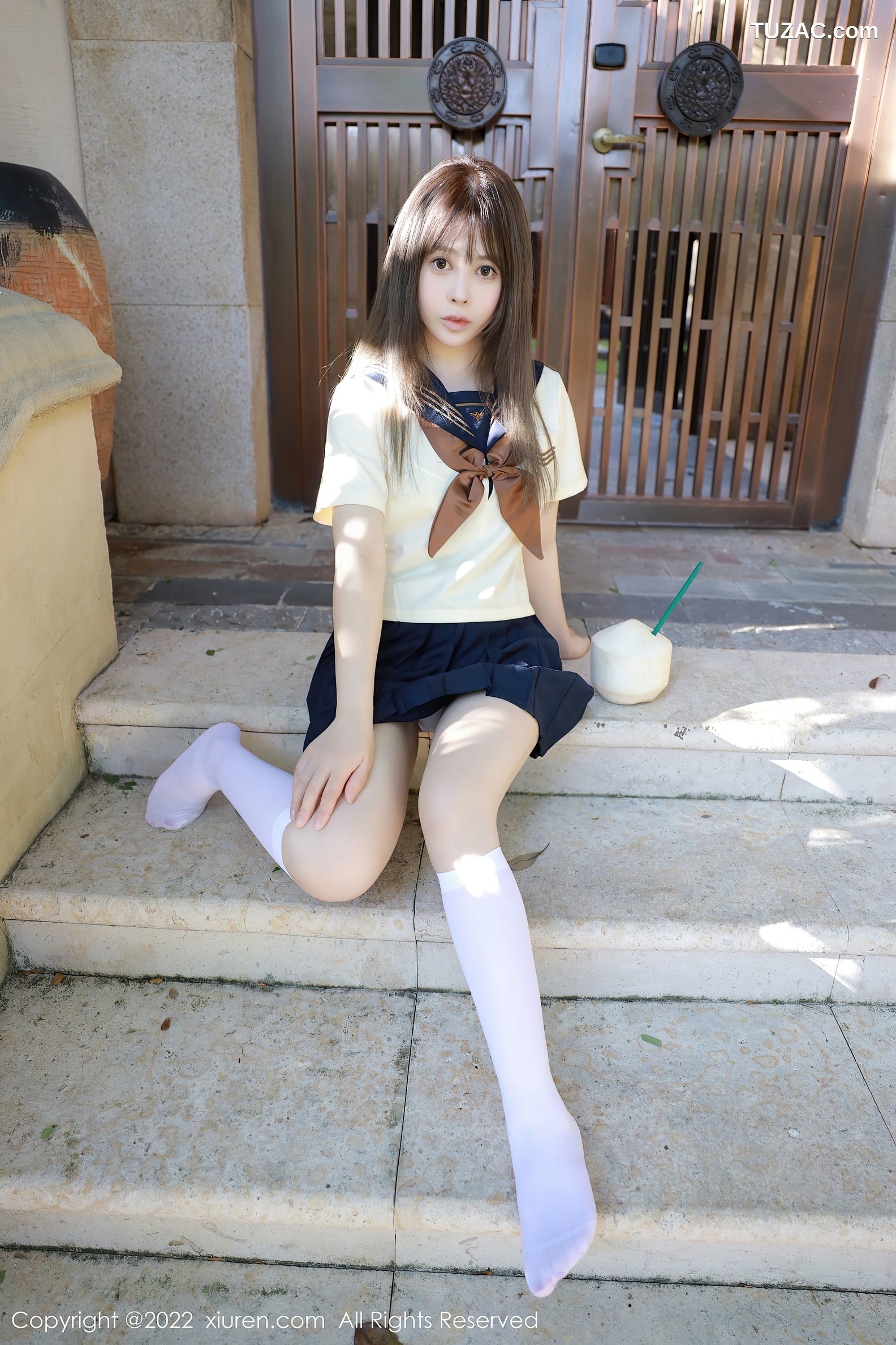 XiuRen秀人网-6021-艾莉-南京旅拍户外性感白色水手服