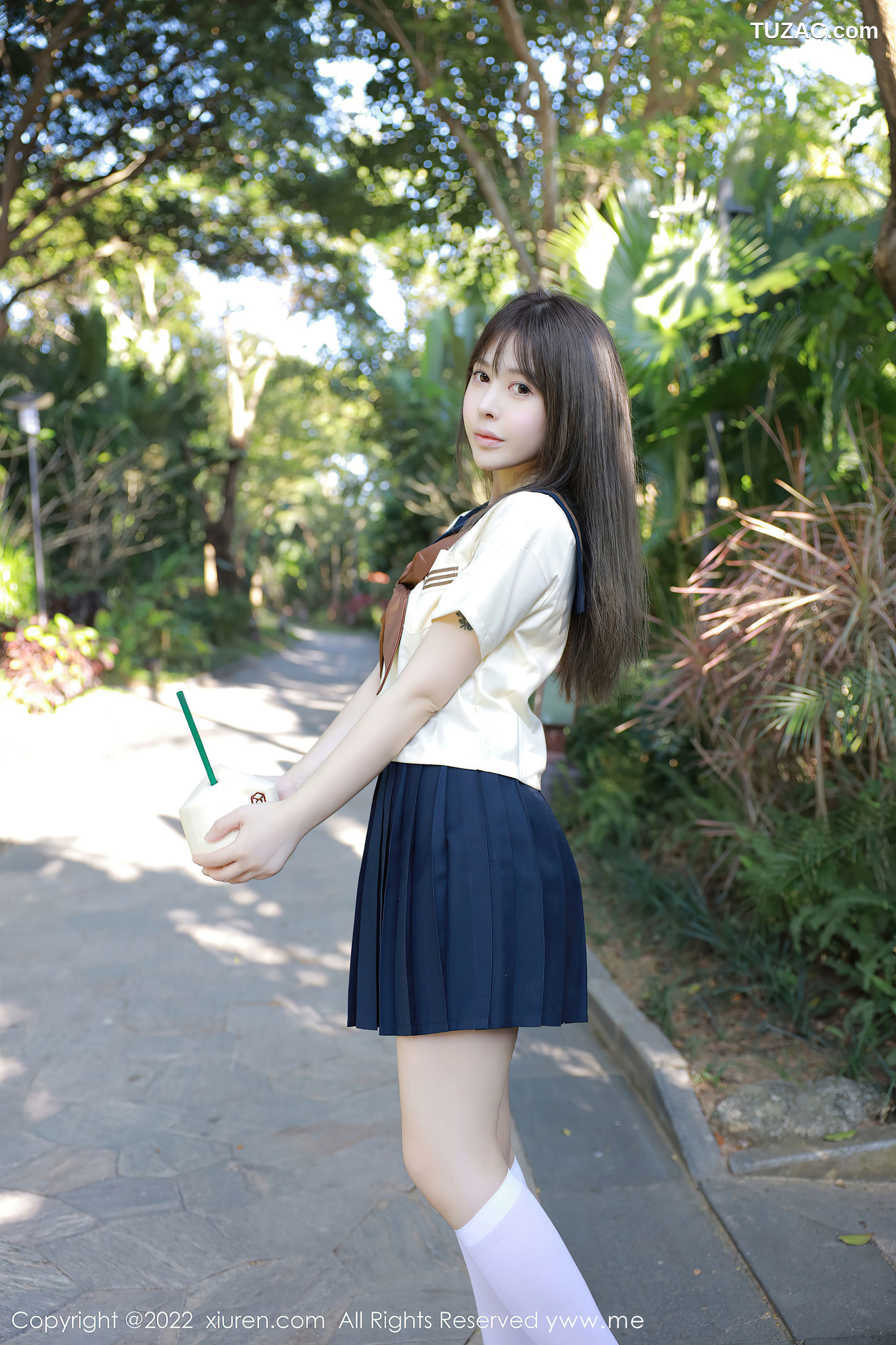 XiuRen秀人网-6021-艾莉-南京旅拍户外性感白色水手服