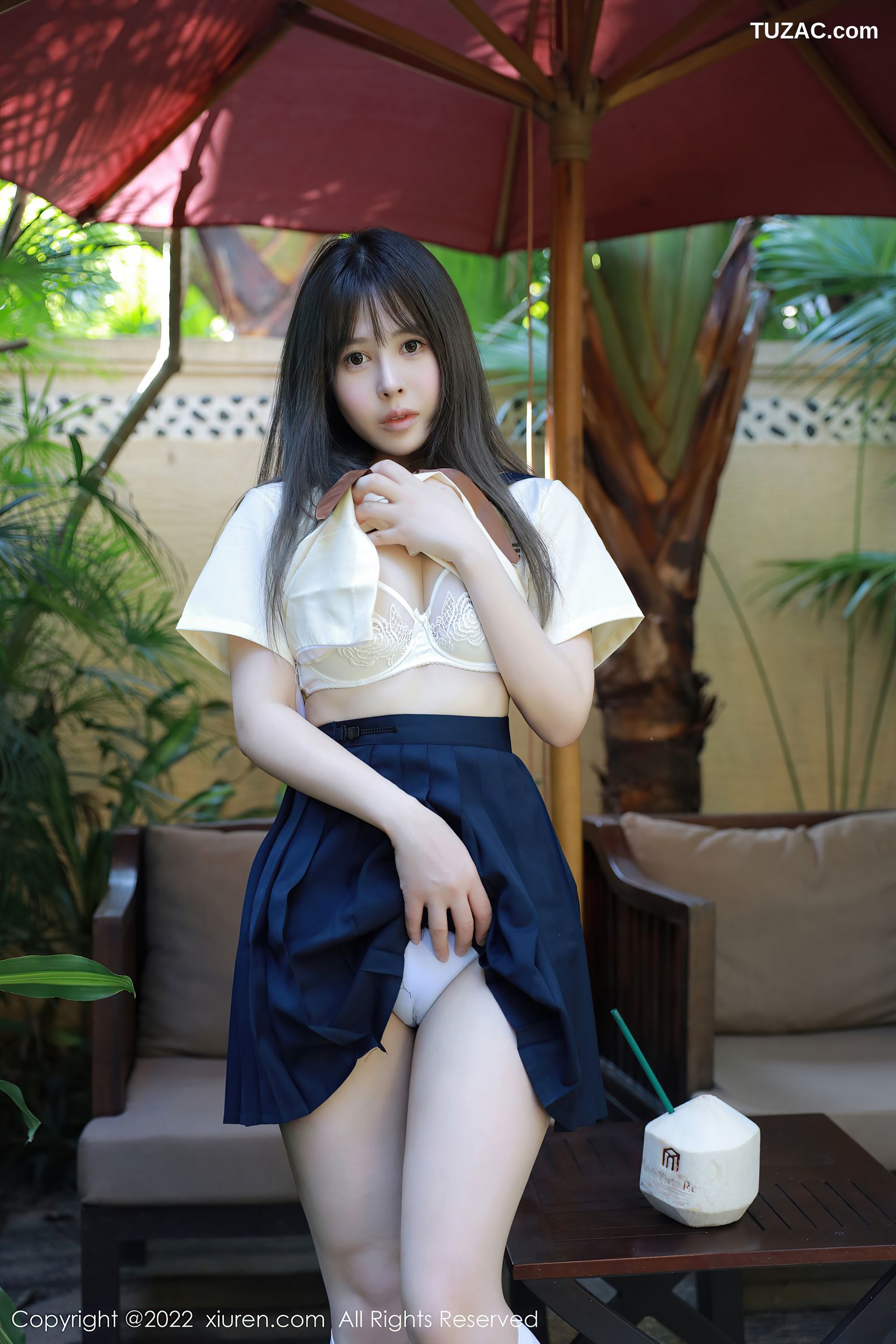 XiuRen秀人网-6021-艾莉-南京旅拍户外性感白色水手服