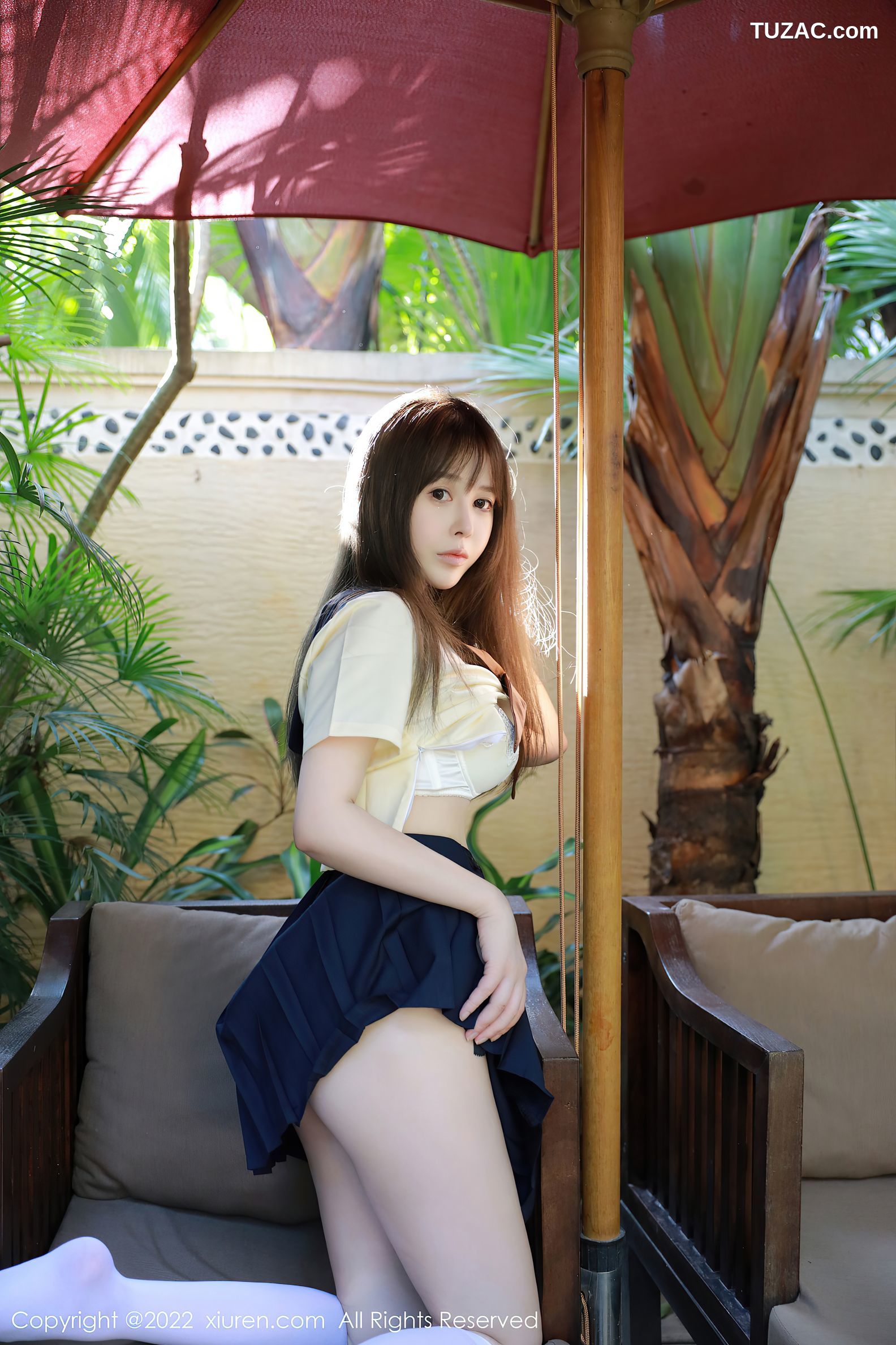 XiuRen秀人网-6021-艾莉-南京旅拍户外性感白色水手服