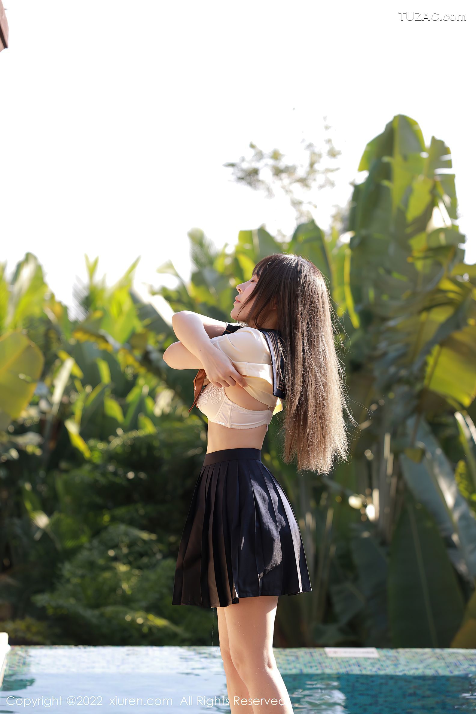 XiuRen秀人网-6021-艾莉-南京旅拍户外性感白色水手服