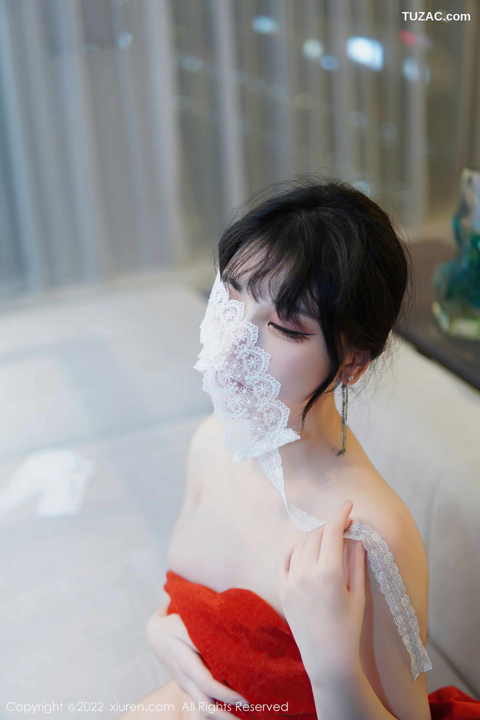 XiuRen秀人网-6022-桃桃子-粉色睡裙白丝袜