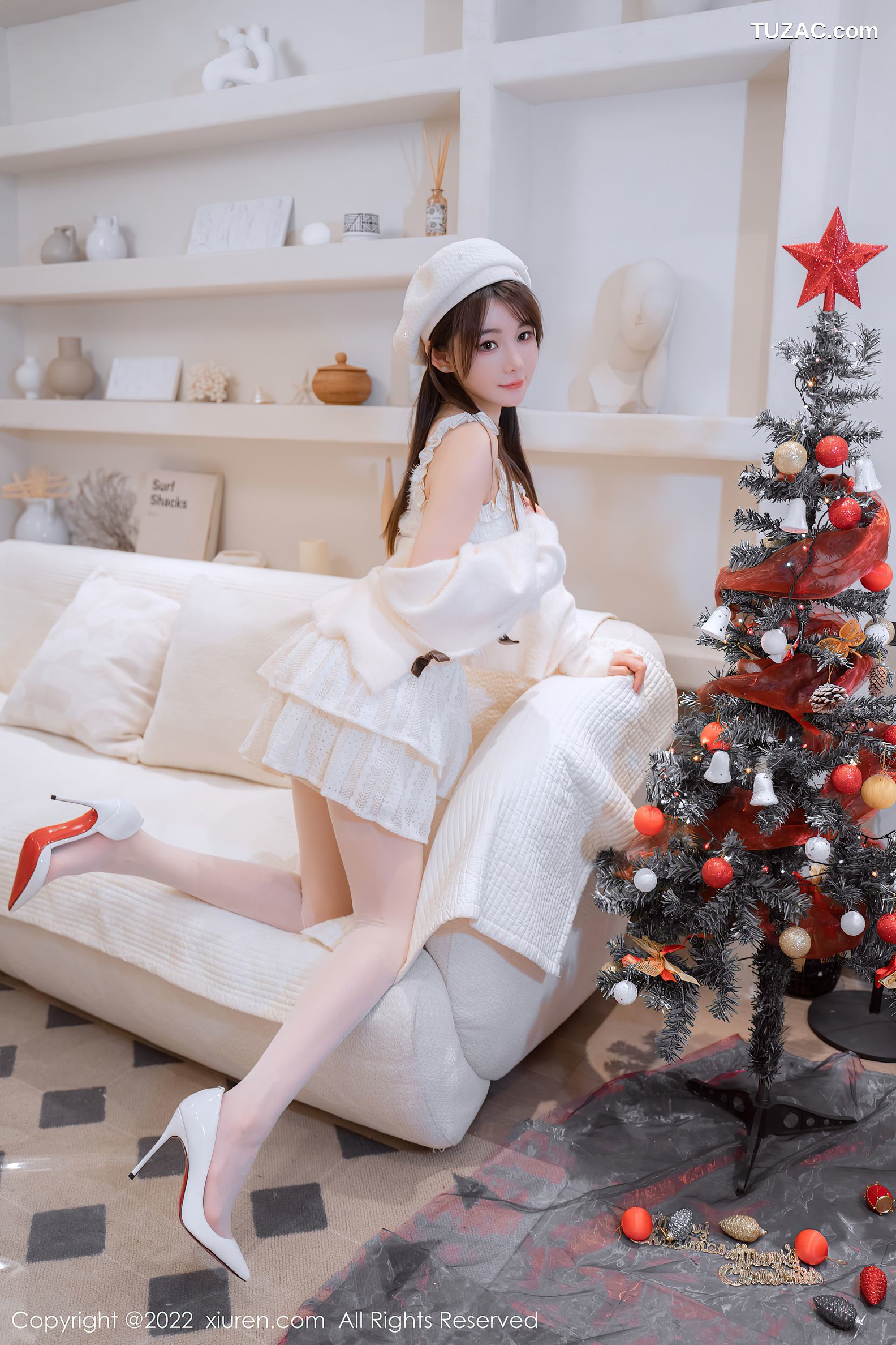 XiuRen秀人网-6025-婠婠么-白色毛线上衣白短裙