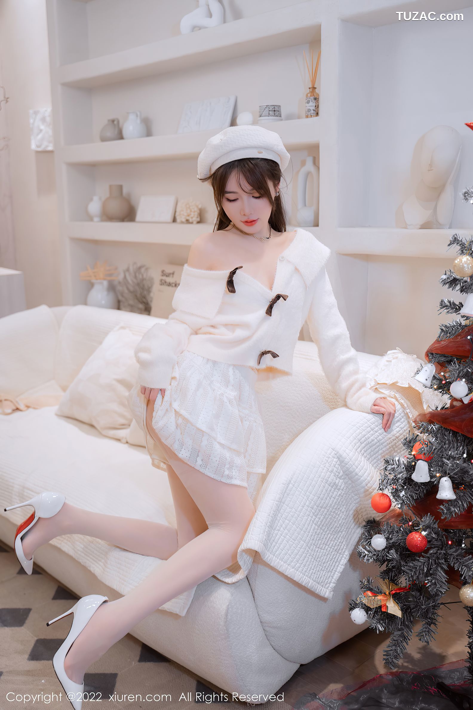 XiuRen秀人网-6025-婠婠么-白色毛线上衣白短裙