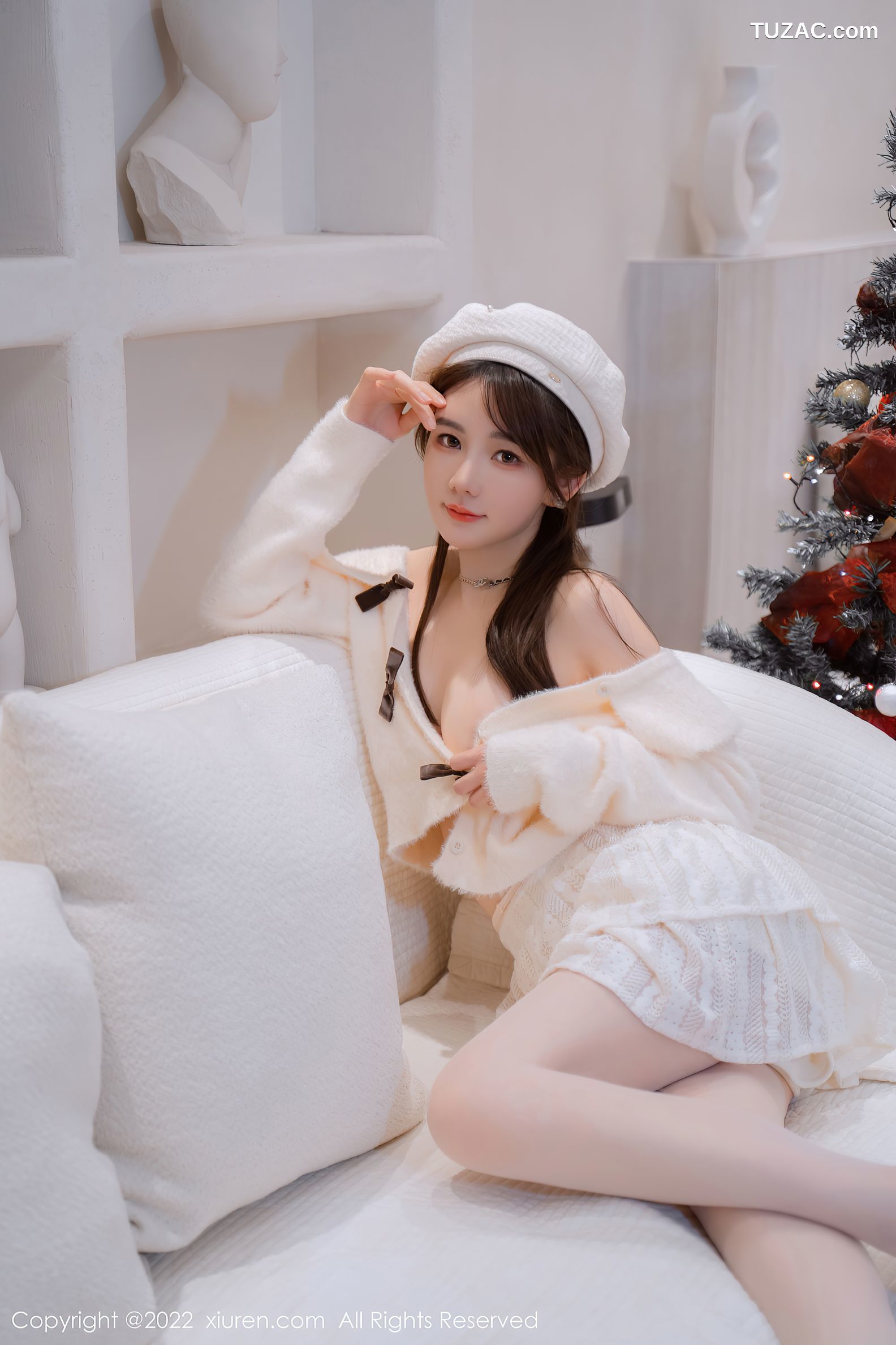 XiuRen秀人网-6025-婠婠么-白色毛线上衣白短裙