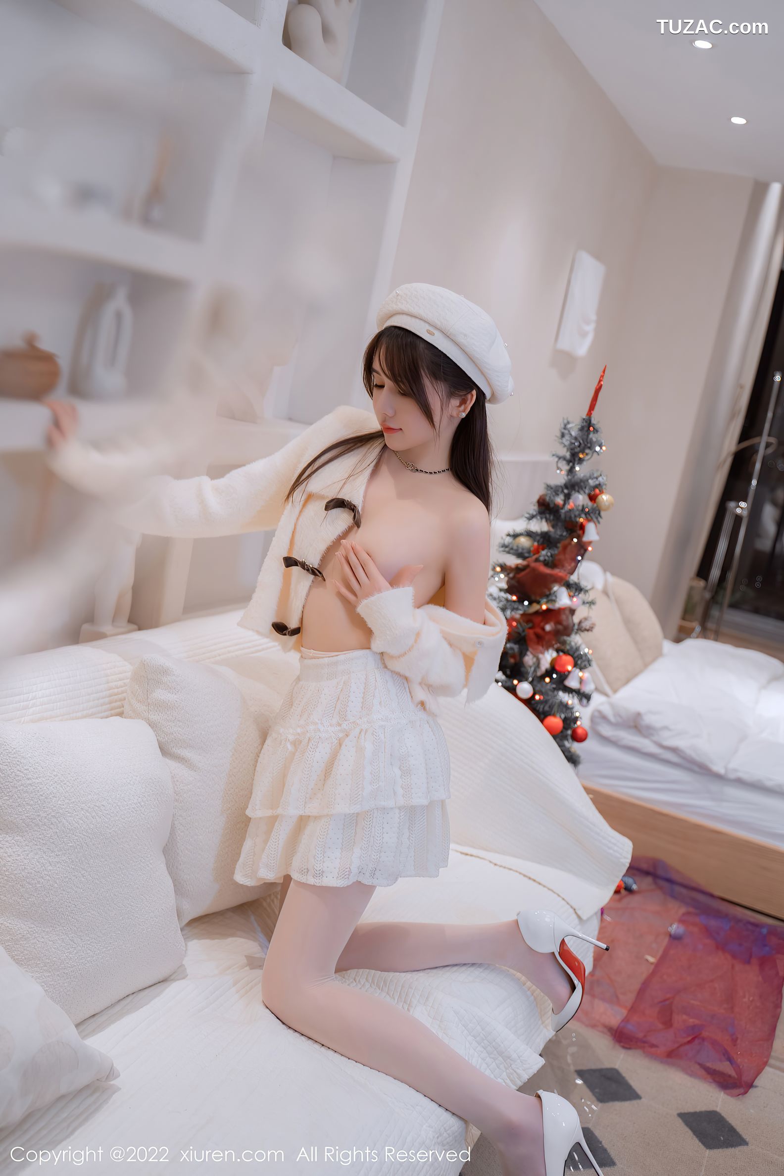 XiuRen秀人网-6025-婠婠么-白色毛线上衣白短裙