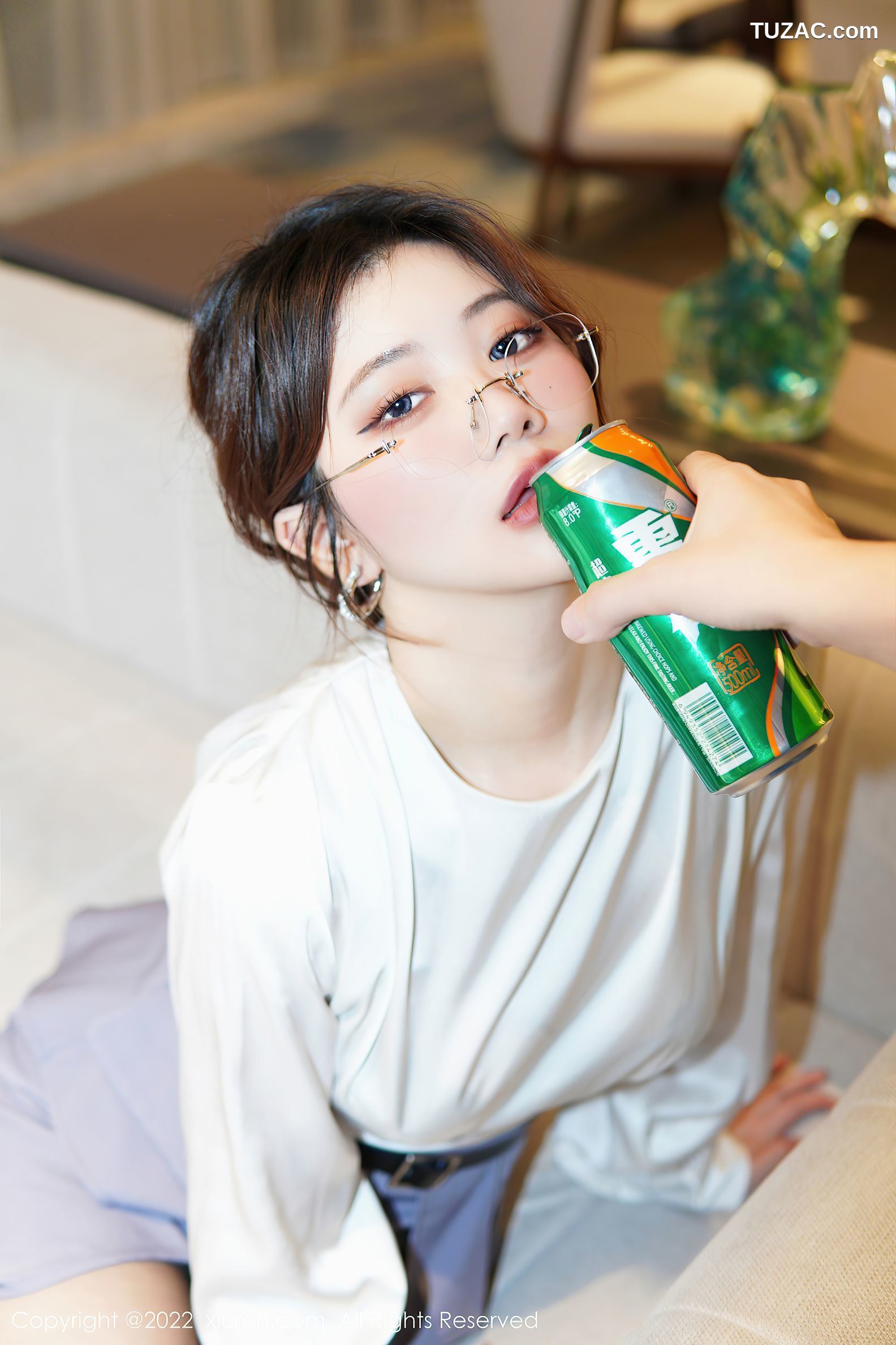 XiuRen秀人网-6028-奈奈子-醉酒女教师绿灰色蕾丝内衣