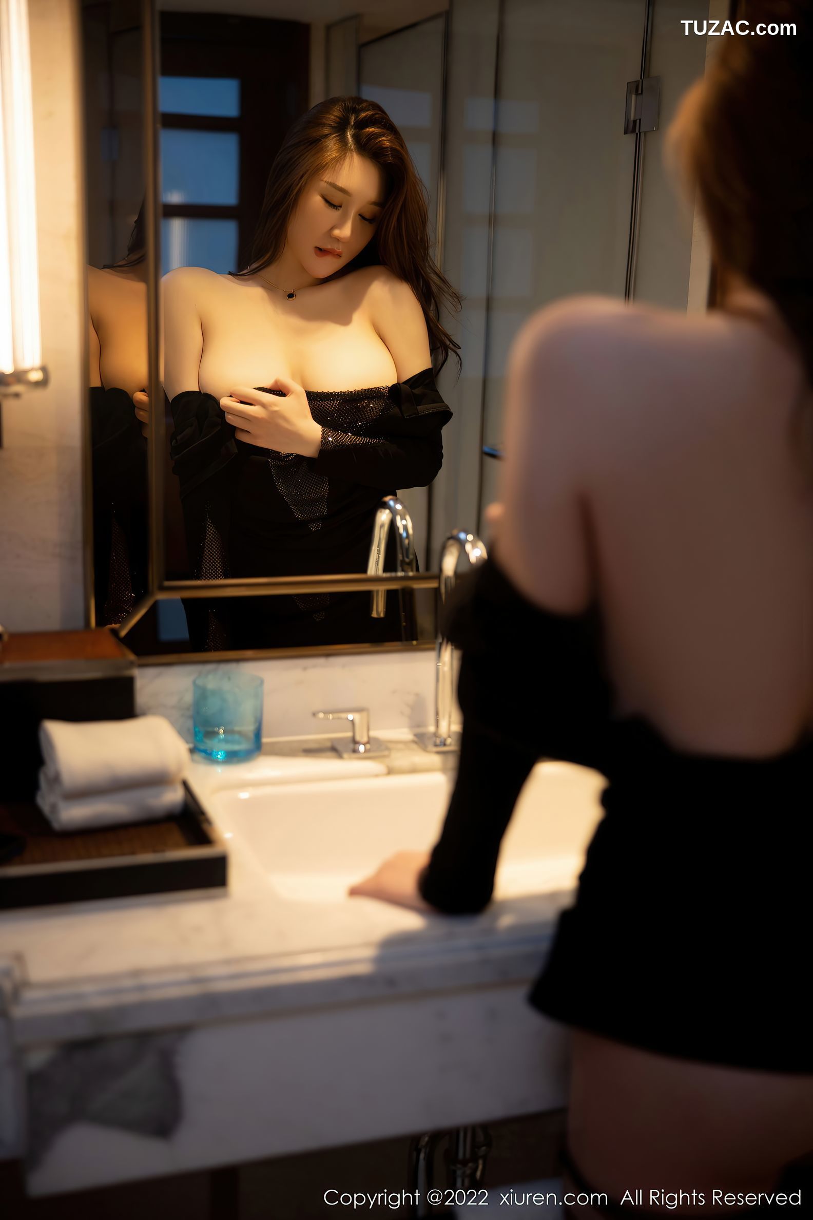 XiuRen秀人网-6069-顾乔楠-黑色收身连衣短裙黑色内衣