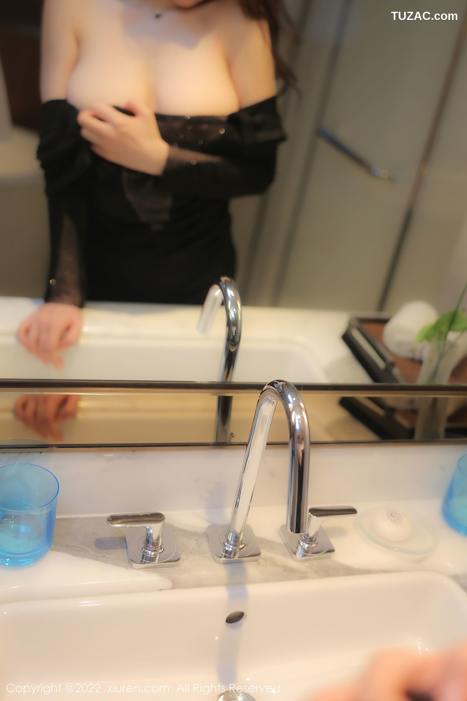 XiuRen秀人网-6069-顾乔楠-黑色收身连衣短裙黑色内衣