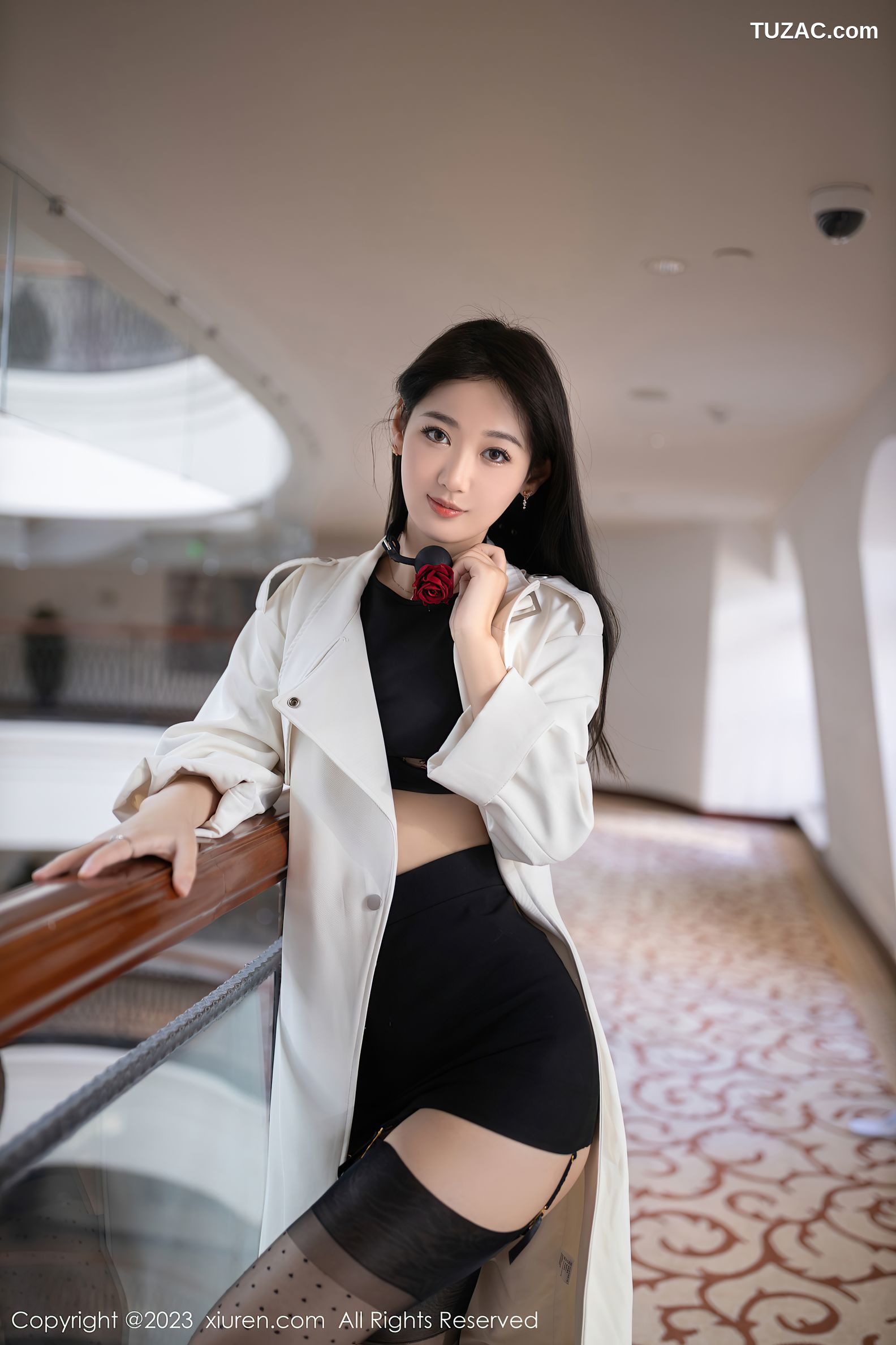 XiuRen秀人网-6079-唐安琪-白色外衣黑蕾丝内衣黑丝