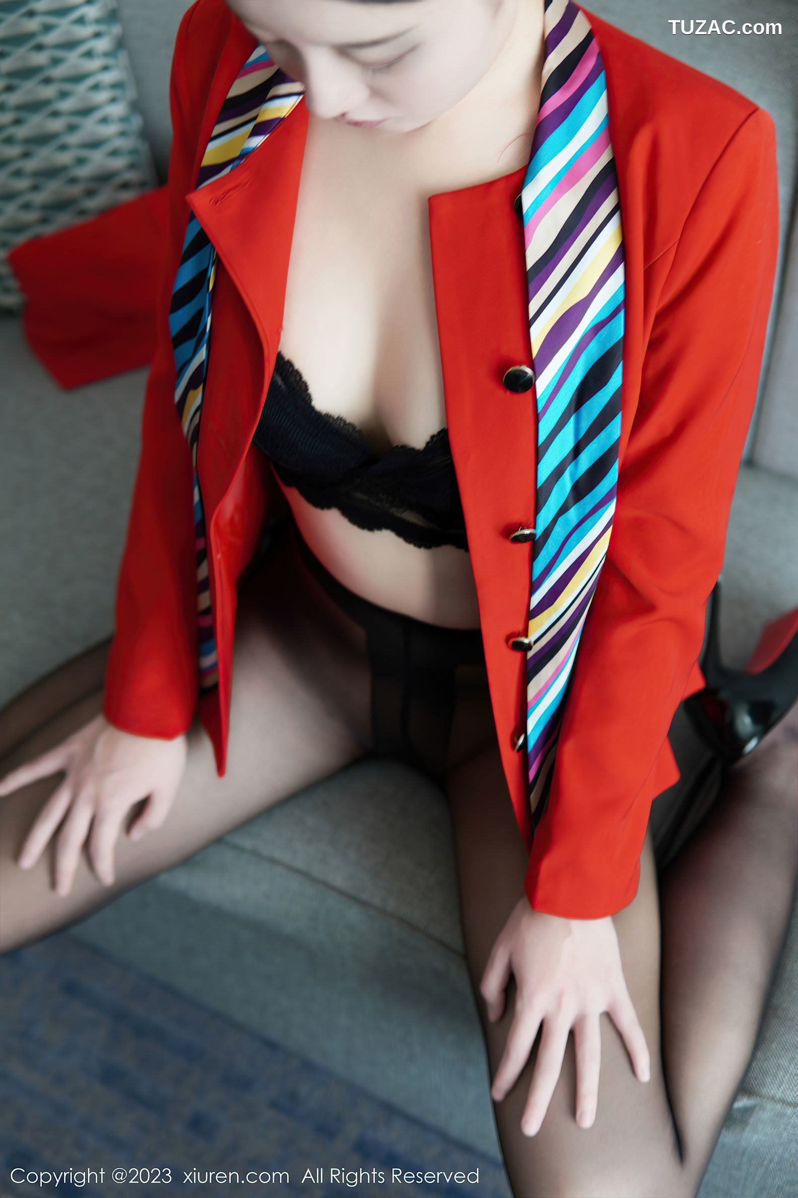 XiuRen秀人网-6088-米娜-空姐制服黑色蕾丝内衣