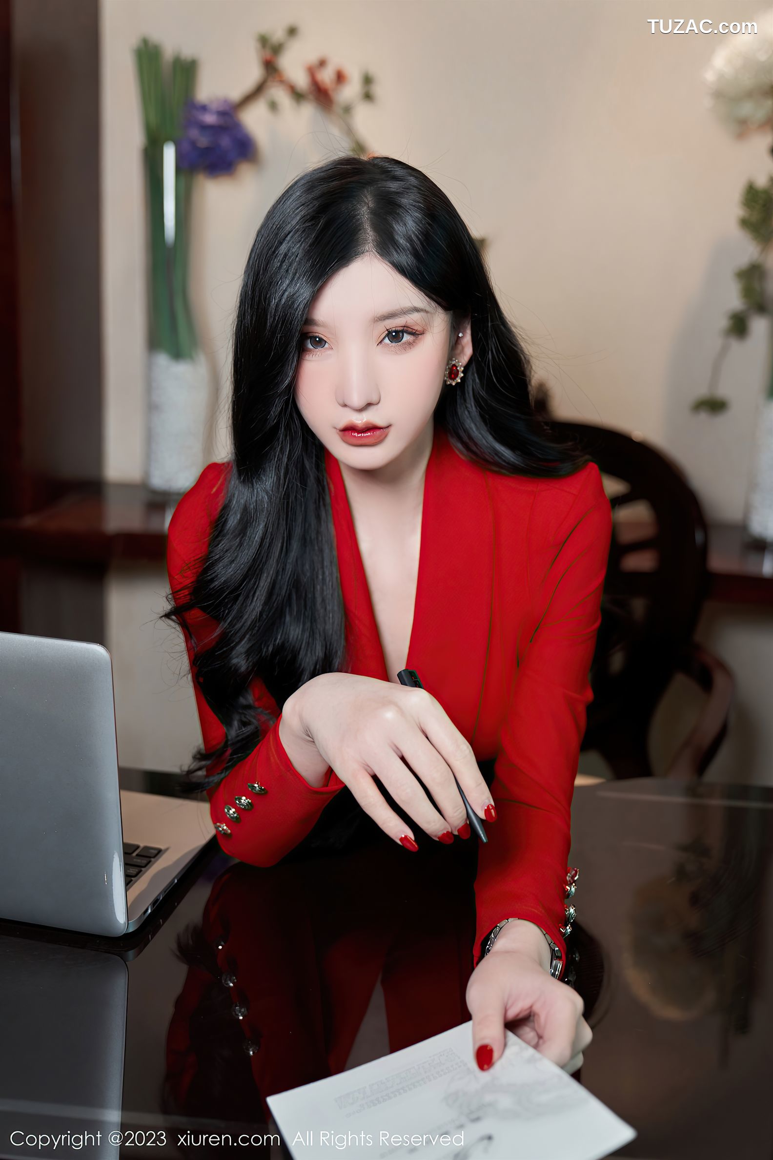 XiuRen秀人网-6101-周于希-办公室秘密主题黑色蕾丝内衣