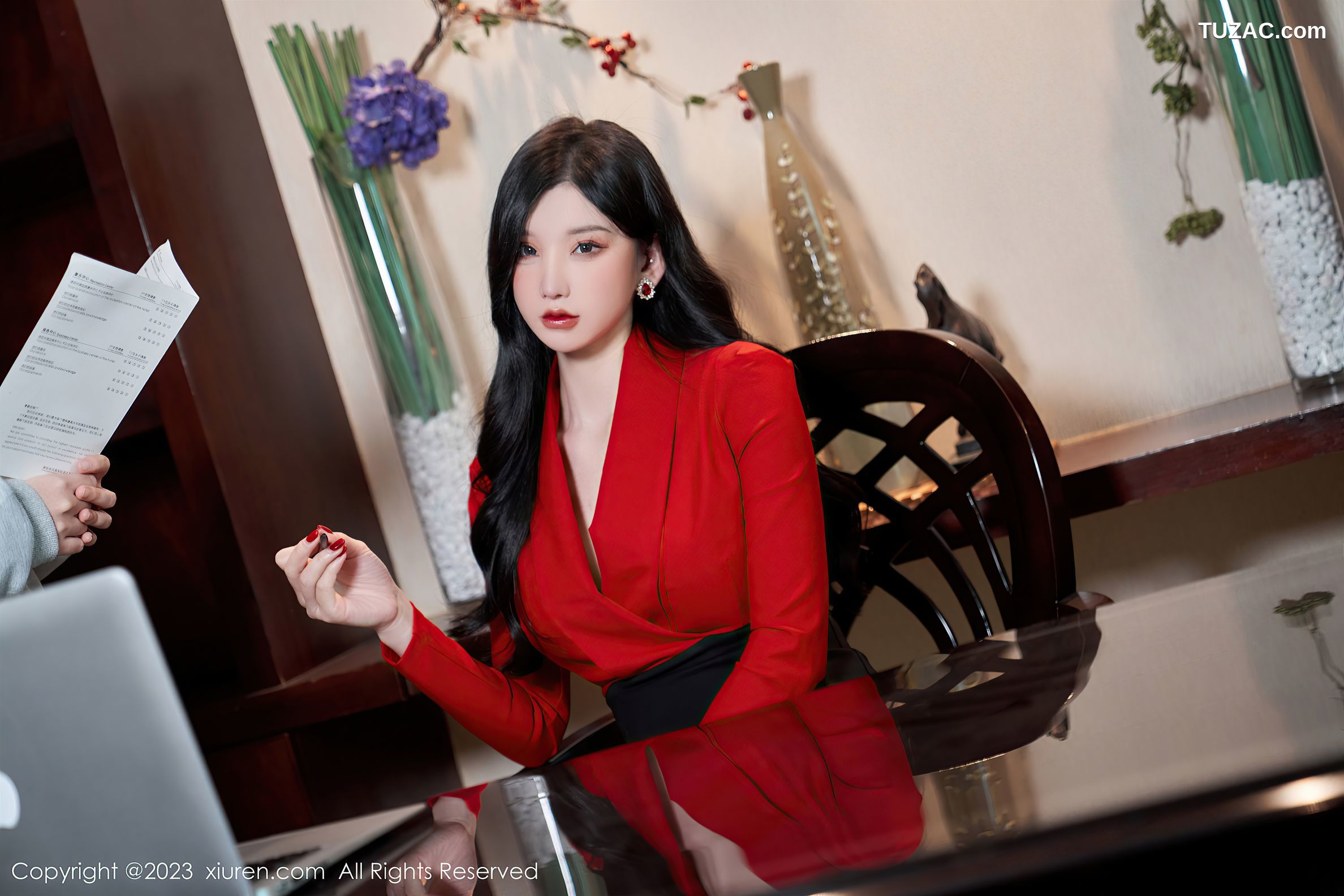 XiuRen秀人网-6101-周于希-办公室秘密主题黑色蕾丝内衣