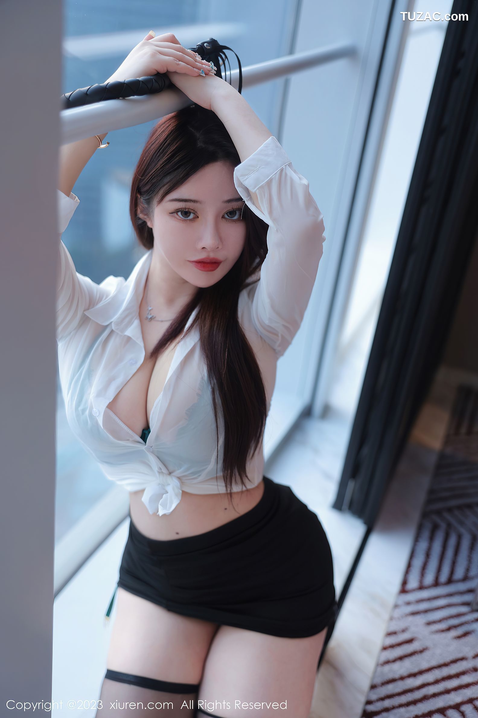 XiuRen秀人网-6118-软软爱吃肉-浴室绿色蕾丝内衣