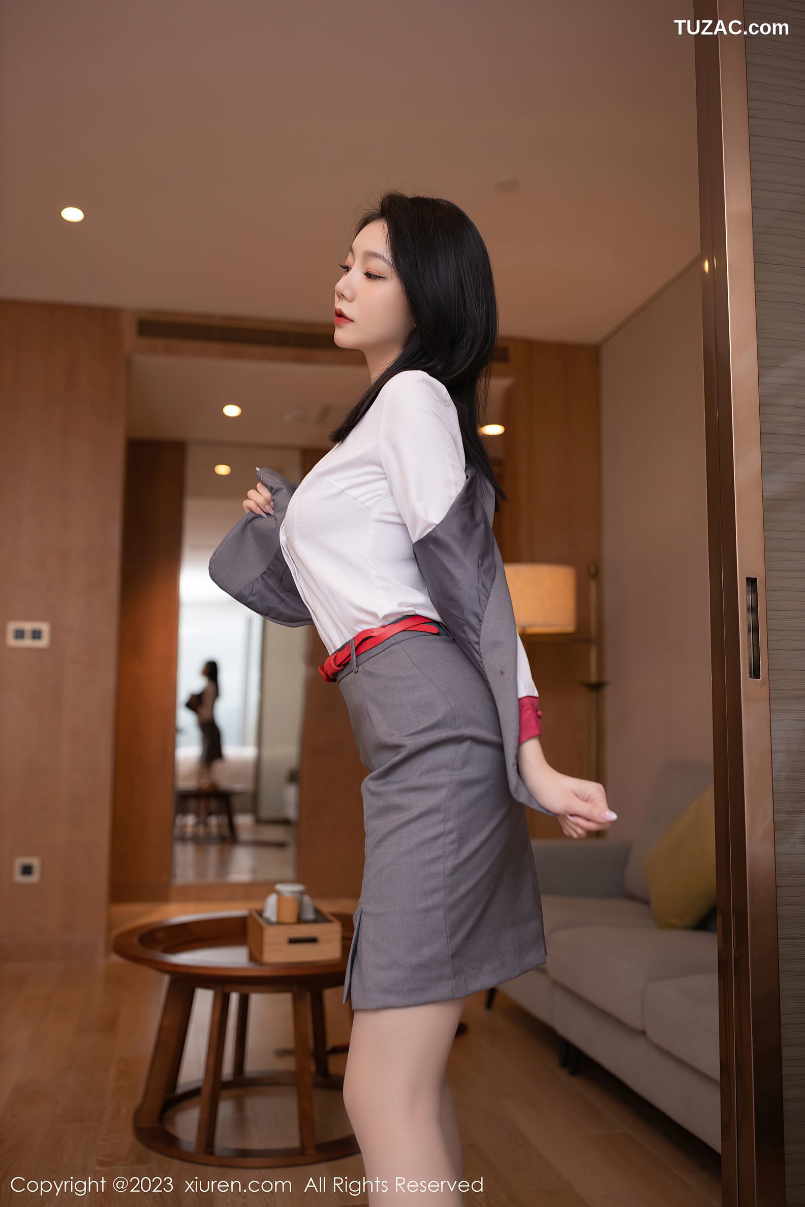 XiuRen秀人网-6148-安然-空姐角色扮演制服红色蕾丝内衣