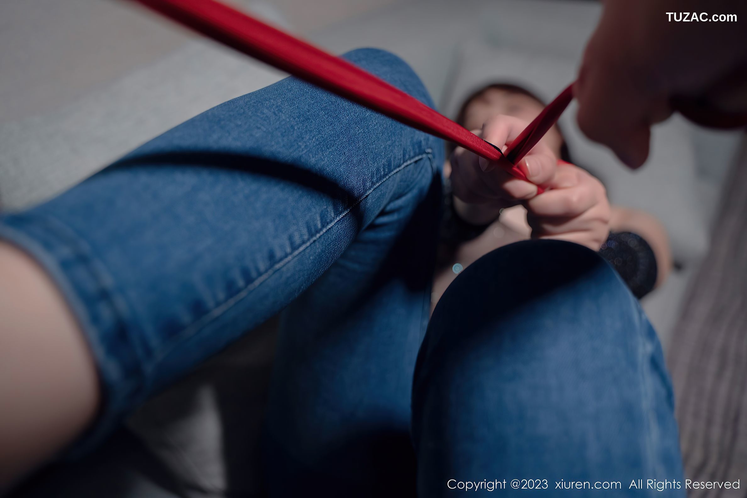 XiuRen秀人网-6159-薇薇-黑色轻透高开叉网纱