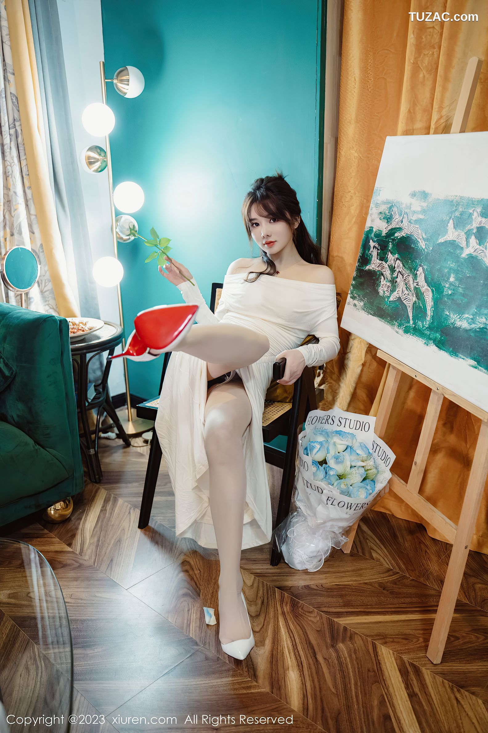 XiuRen秀人网-6182-婠婠么-白色连衣长裙蕾丝内衣白丝