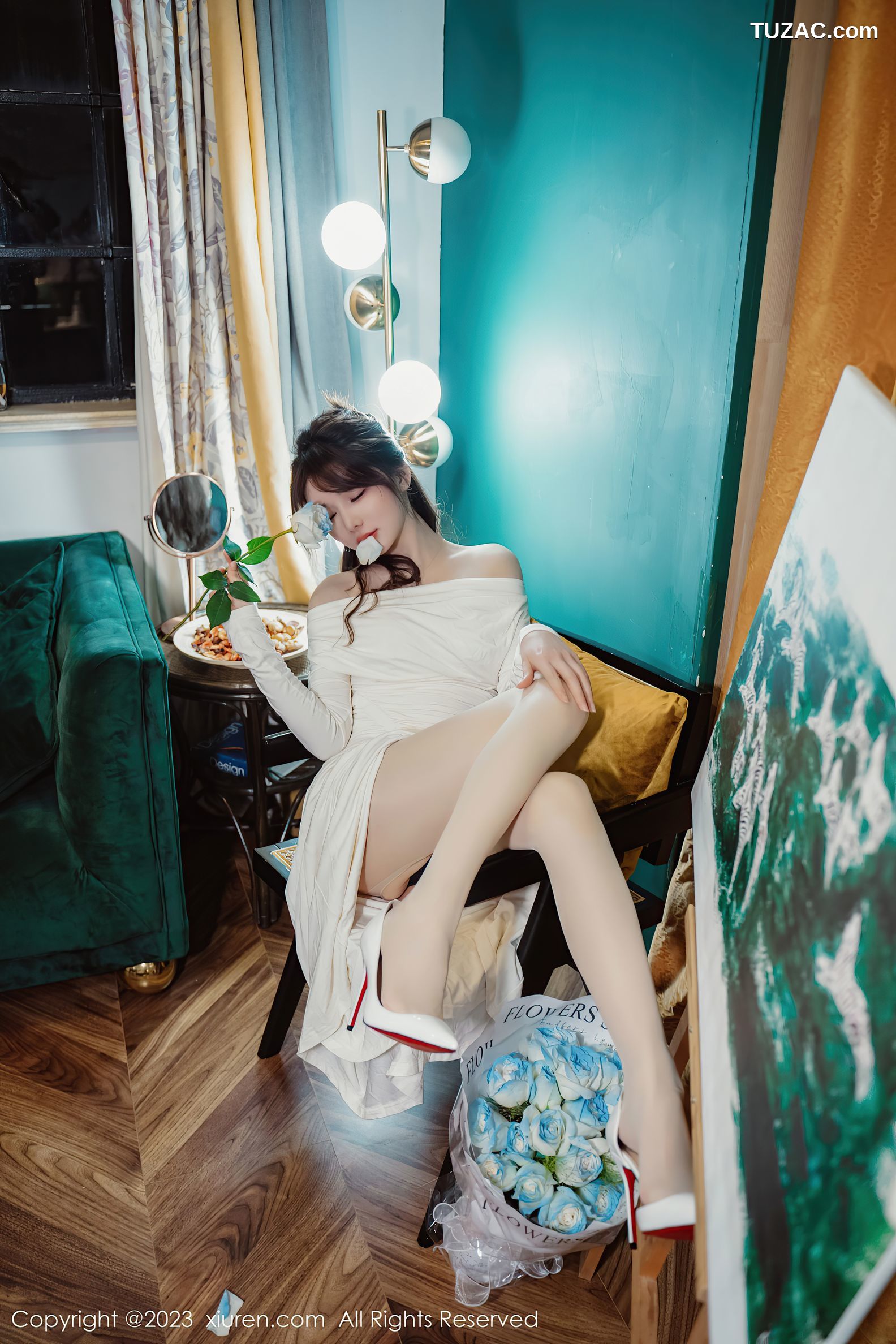 XiuRen秀人网-6182-婠婠么-白色连衣长裙蕾丝内衣白丝