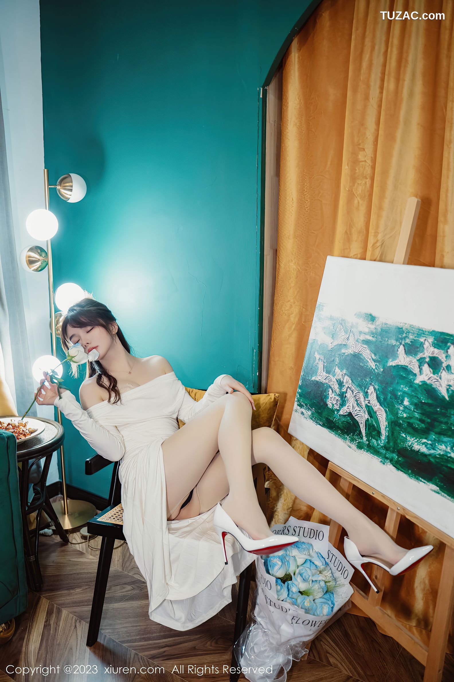 XiuRen秀人网-6182-婠婠么-白色连衣长裙蕾丝内衣白丝