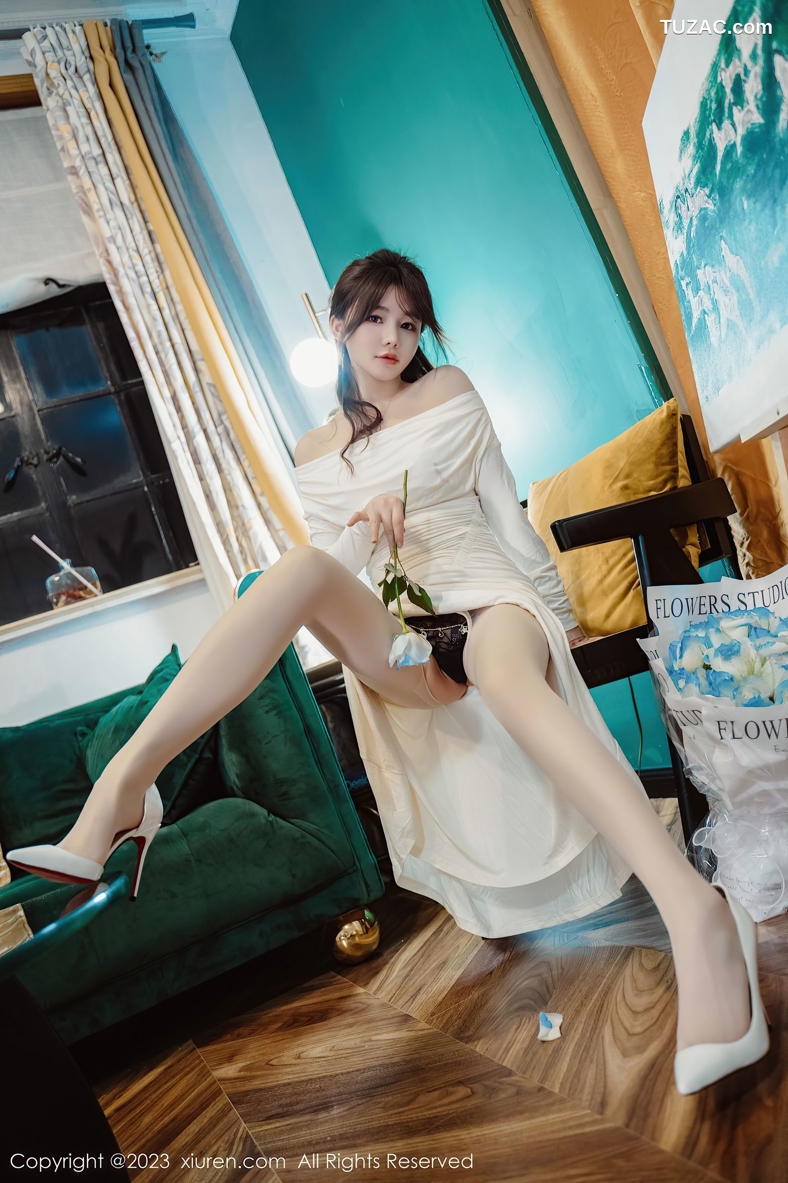 XiuRen秀人网-6182-婠婠么-白色连衣长裙蕾丝内衣白丝