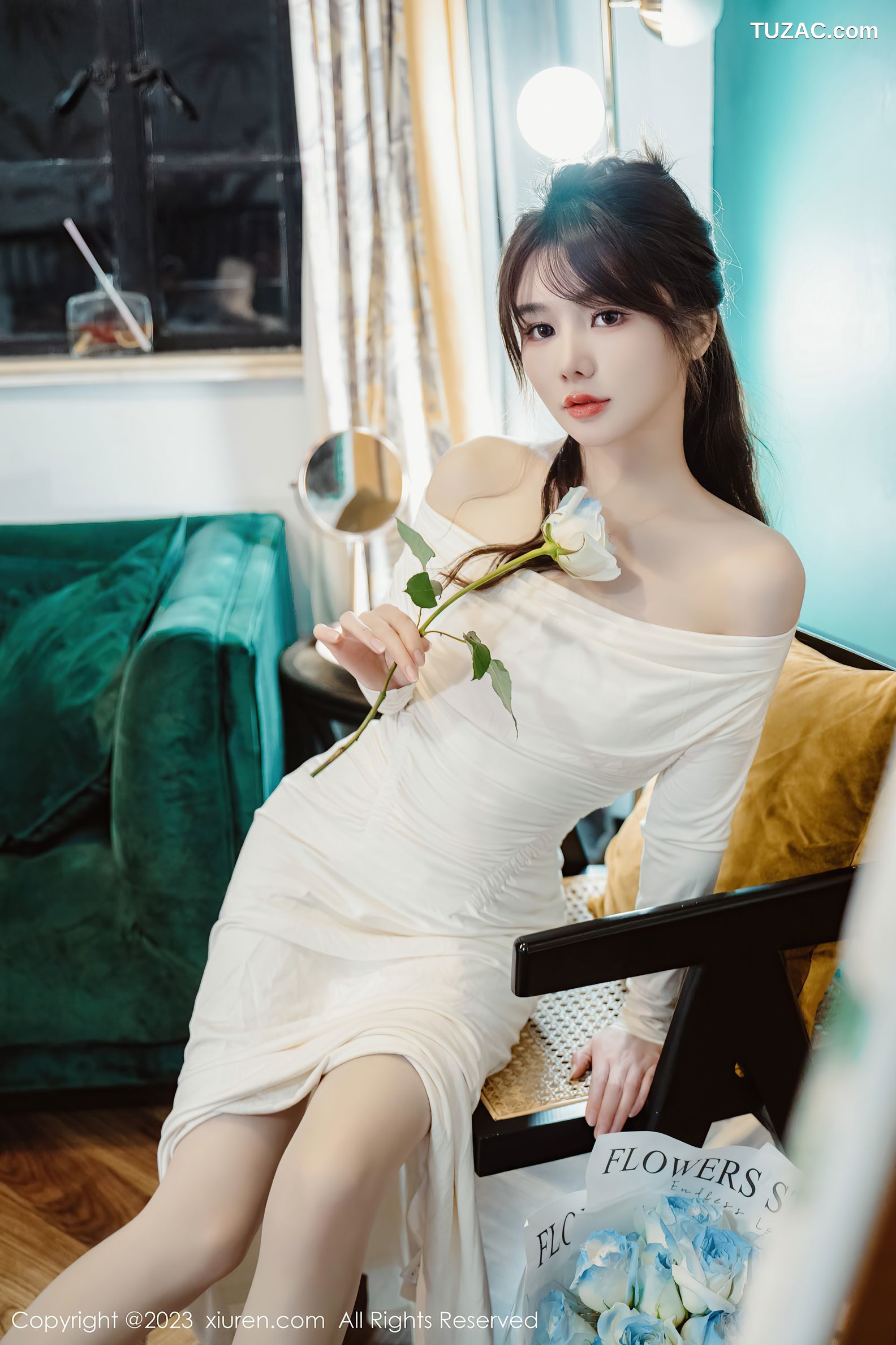 XiuRen秀人网-6182-婠婠么-白色连衣长裙蕾丝内衣白丝