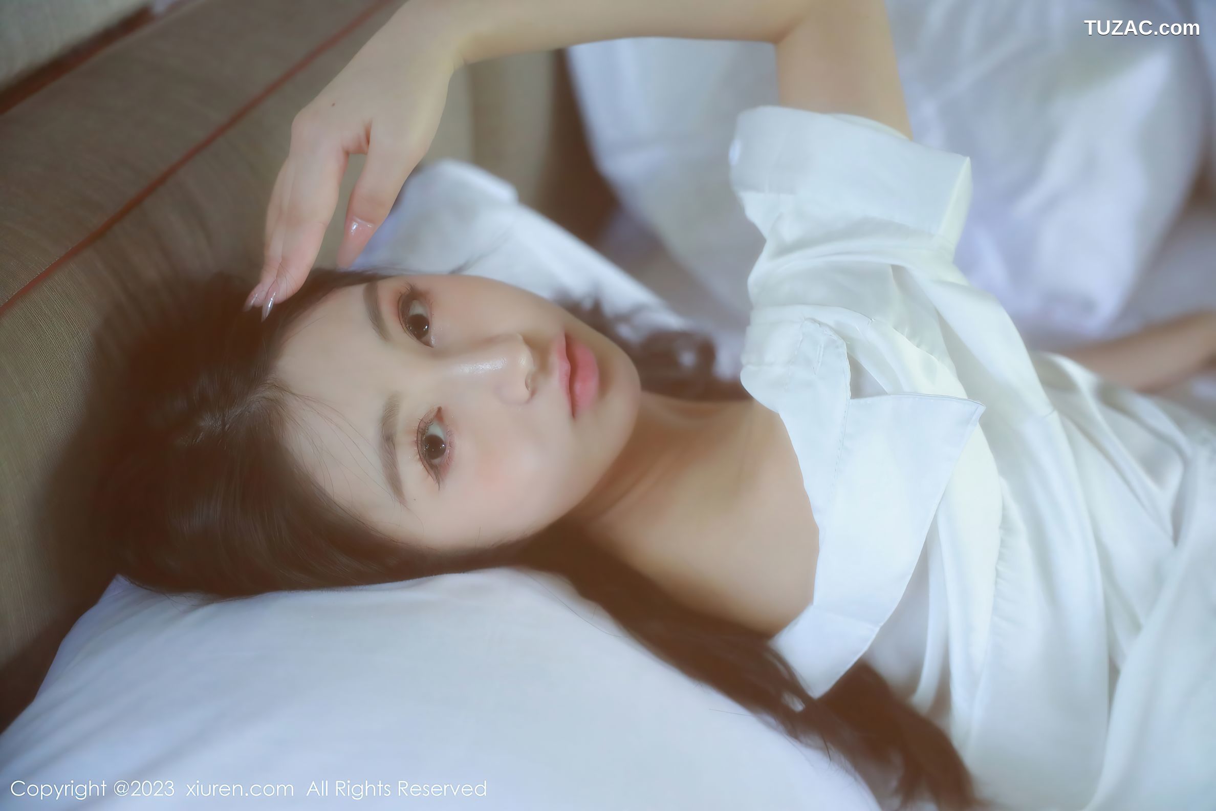 XiuRen秀人网-6183-谢晚晚-床上性感白T