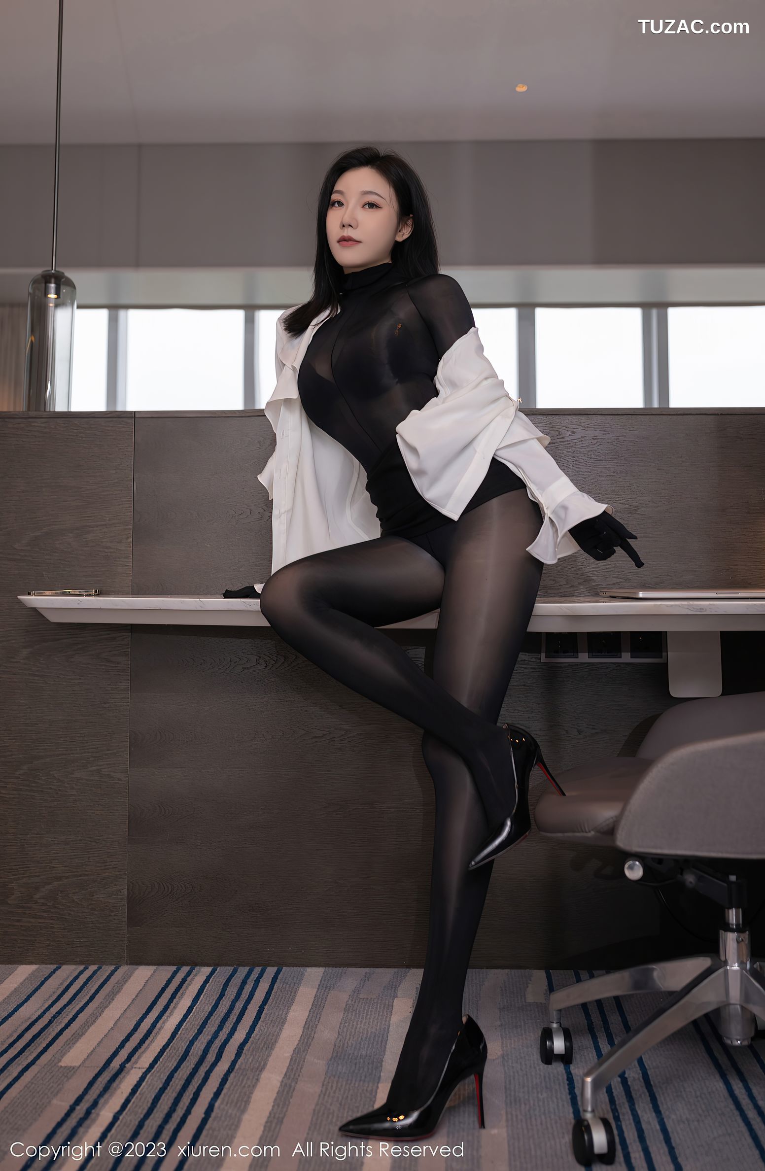 XiuRen秀人网-6185-安然-秘书角色黑色缕空连衣裙-黑色轻透连体衣
