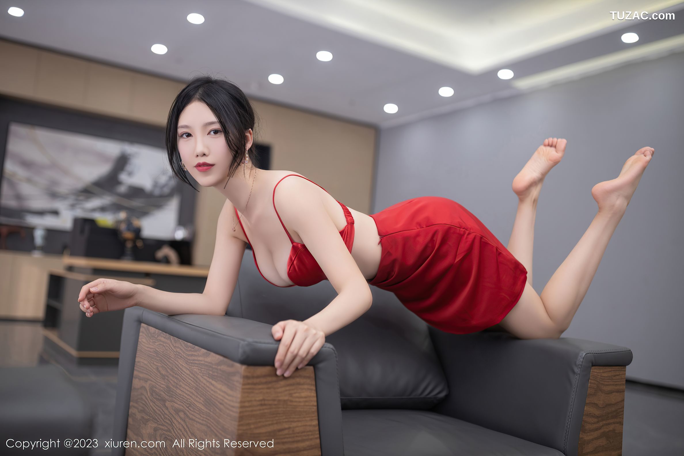 XiuRen秀人网-6189-利世-女老板角色红色薄透上衣红短裙红色内衣