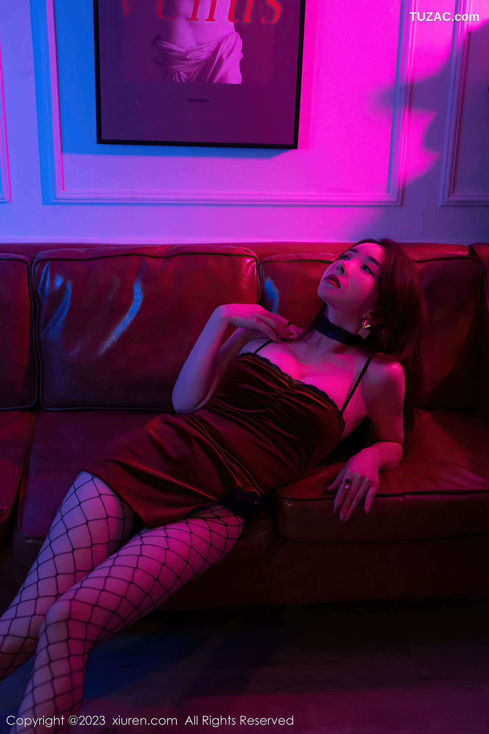 XiuRen秀人网-6192-雨儿1494-红色吊带短裙网格丝袜-2023.01.31