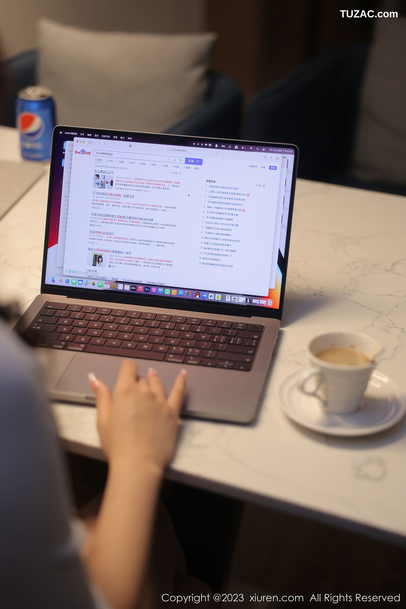 XiuRen秀人网-6207-江真真-白色OL职业装淡蓝蕾丝内衣