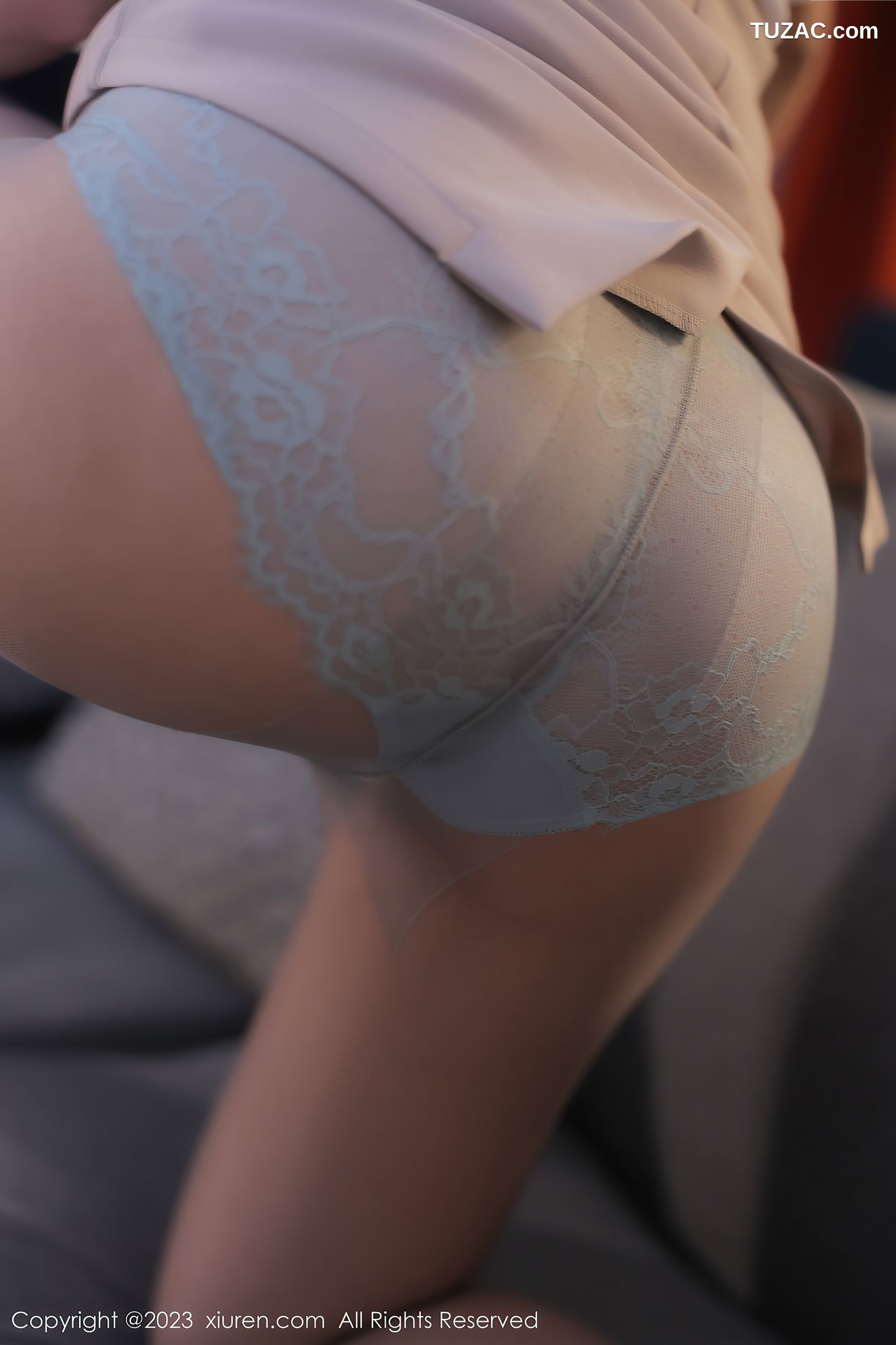 XiuRen秀人网-6207-江真真-白色OL职业装淡蓝蕾丝内衣