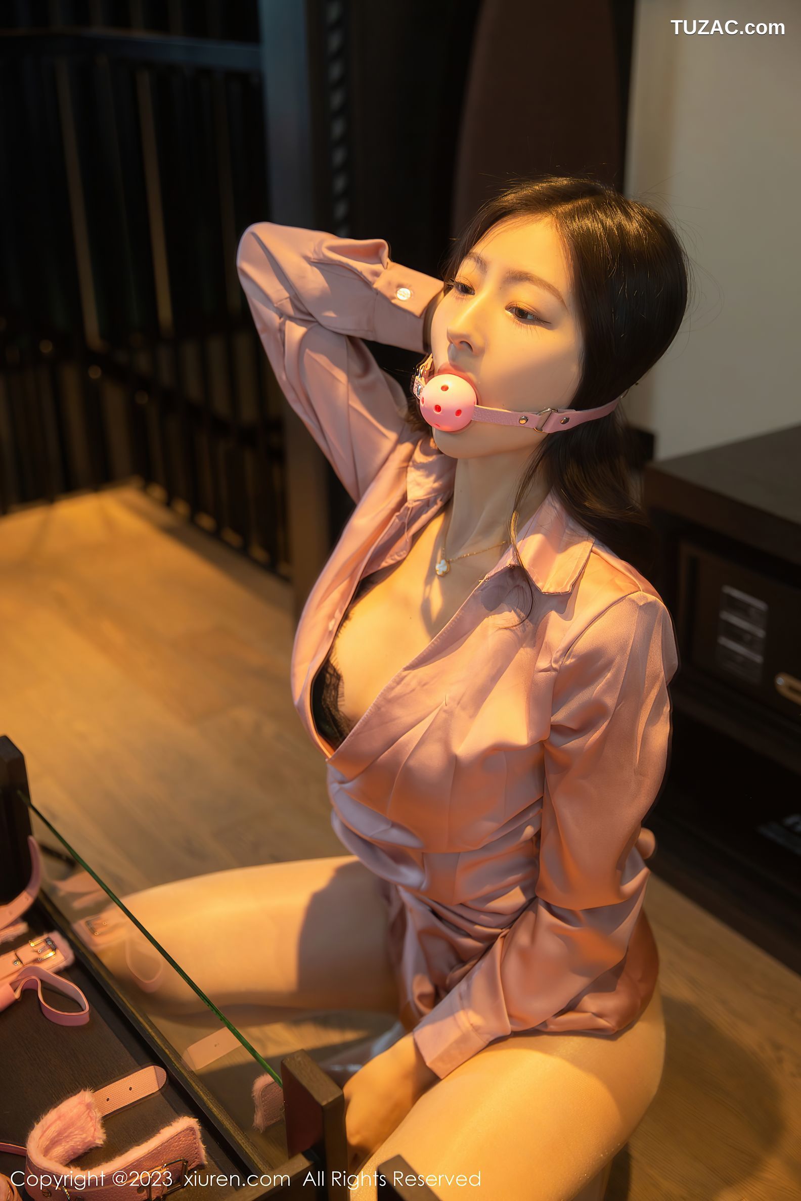 XiuRen秀人网-6211-熊小诺-暗绿色蕾丝内衣