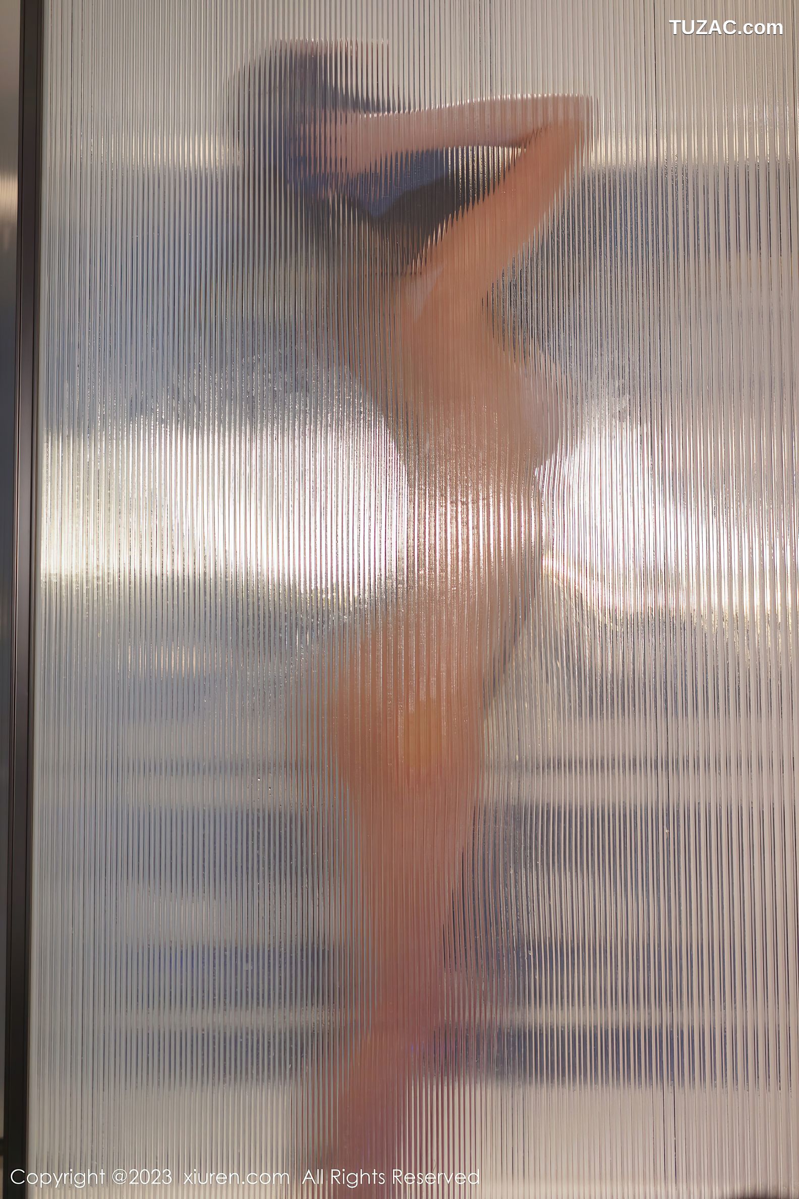 XiuRen秀人网-6213-Laura阿姣-三亚旅拍-咖啡色比基尼