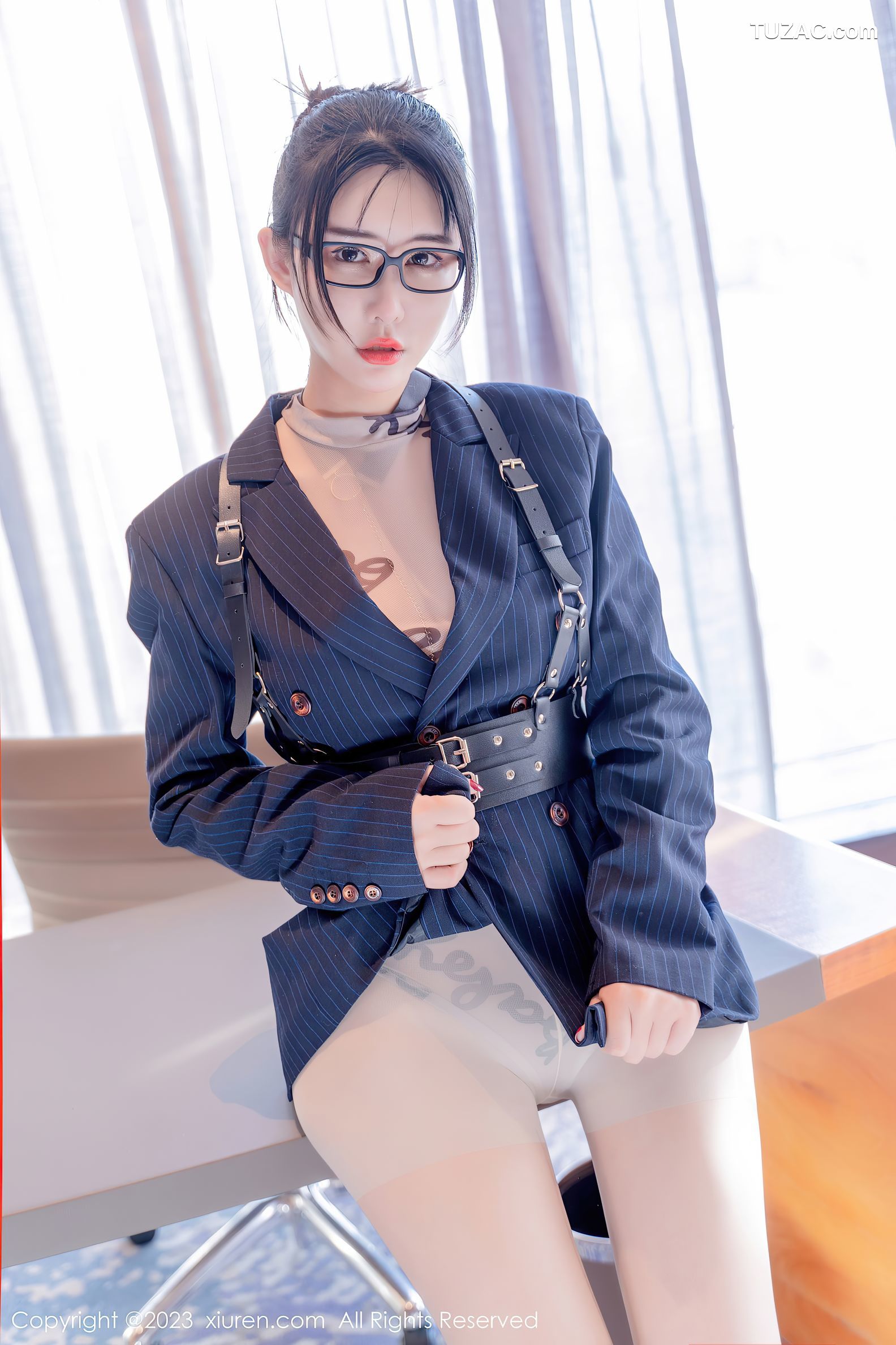 XiuRen秀人网-6255-夏沫沫Tifa-私人秘书主题-职业装大尺度肉丝-2023.02.13