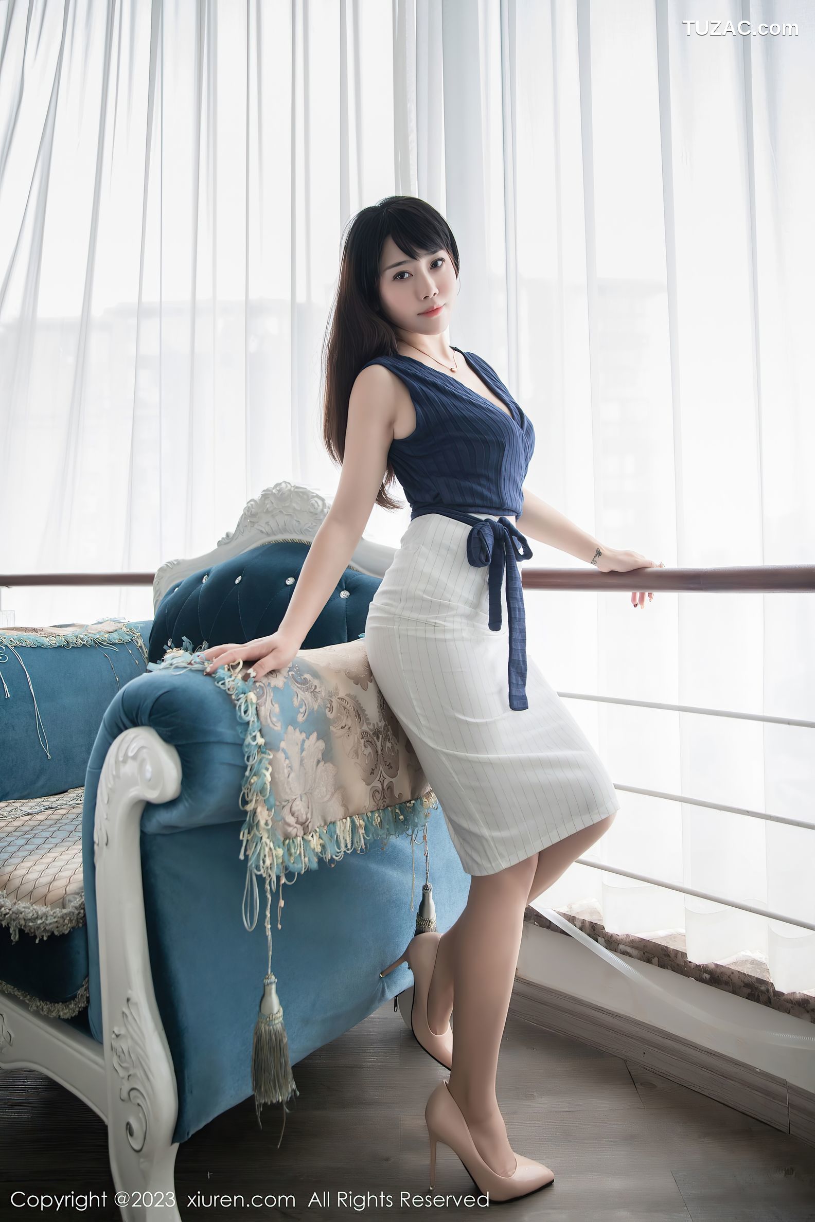 XiuRen秀人网-6272-严利娅Yuliya-蓝色上衣白短裙蓝色内衣超薄肉丝-2023.02.16