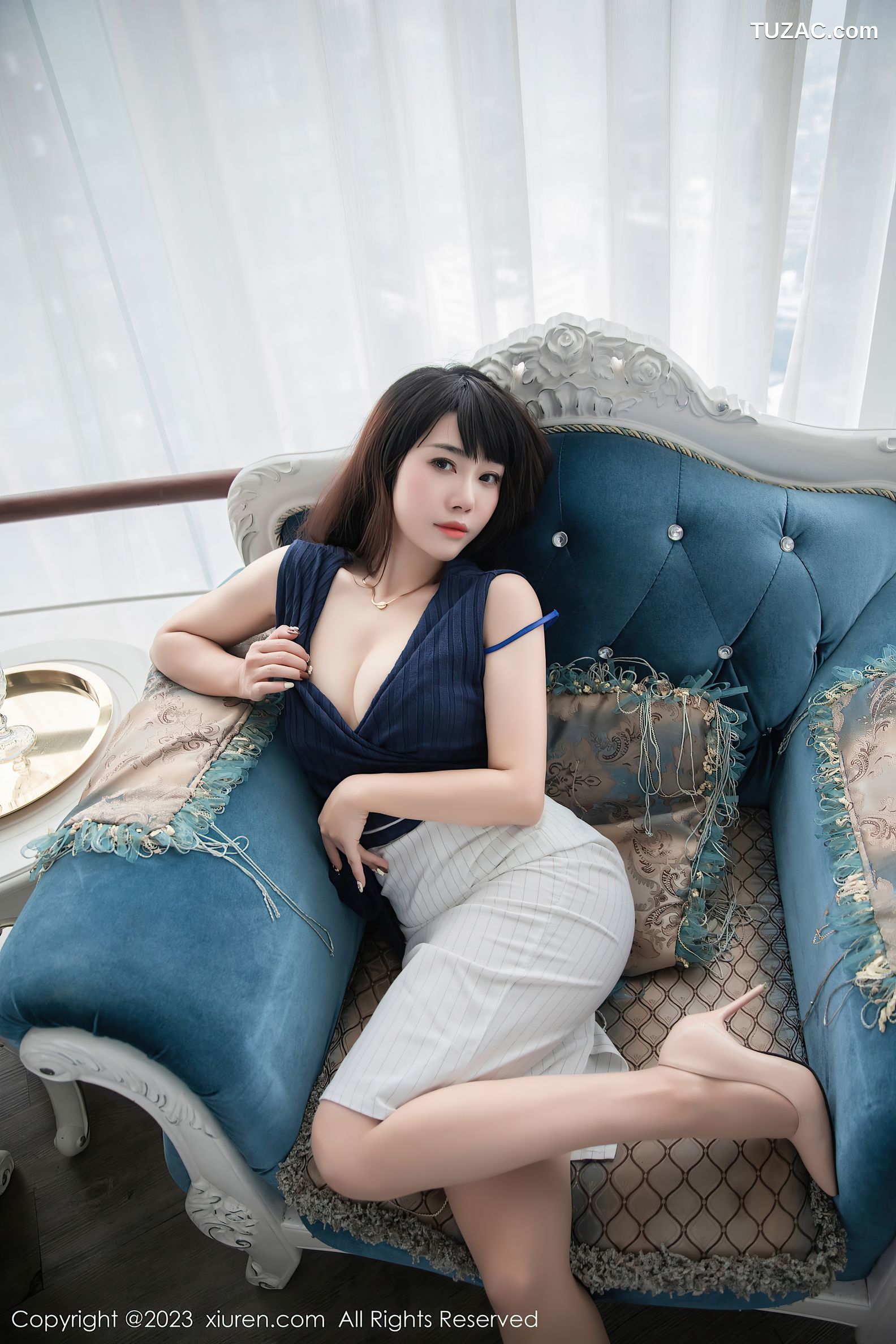 XiuRen秀人网-6272-严利娅Yuliya-蓝色上衣白短裙蓝色内衣超薄肉丝-2023.02.16