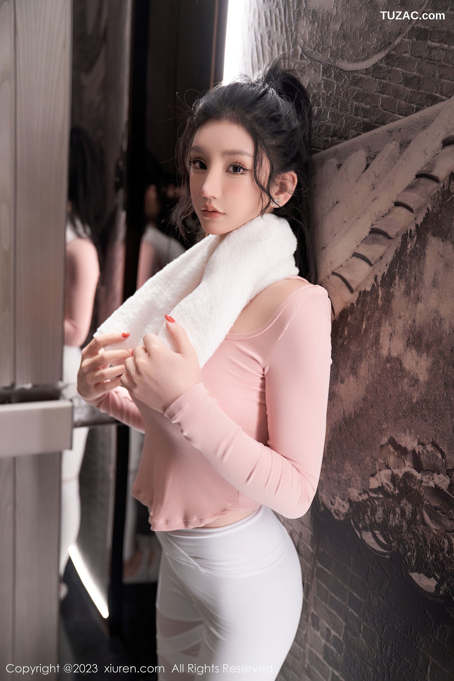 XiuRen秀人网-6285-周于希Sally-澳门旅拍健身少女主题超薄肉丝-2023.02.17