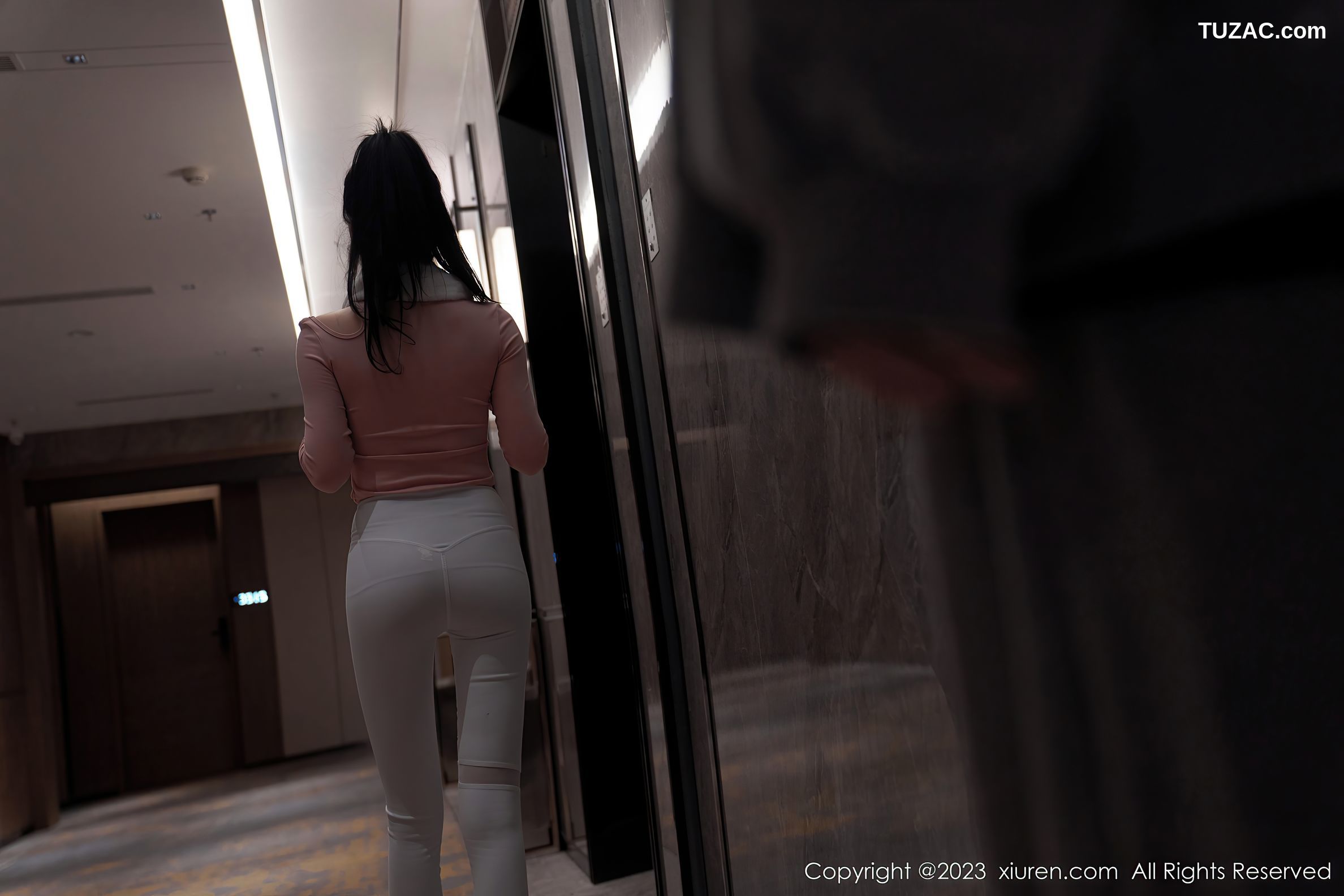 XiuRen秀人网-6285-周于希Sally-澳门旅拍健身少女主题超薄肉丝-2023.02.17