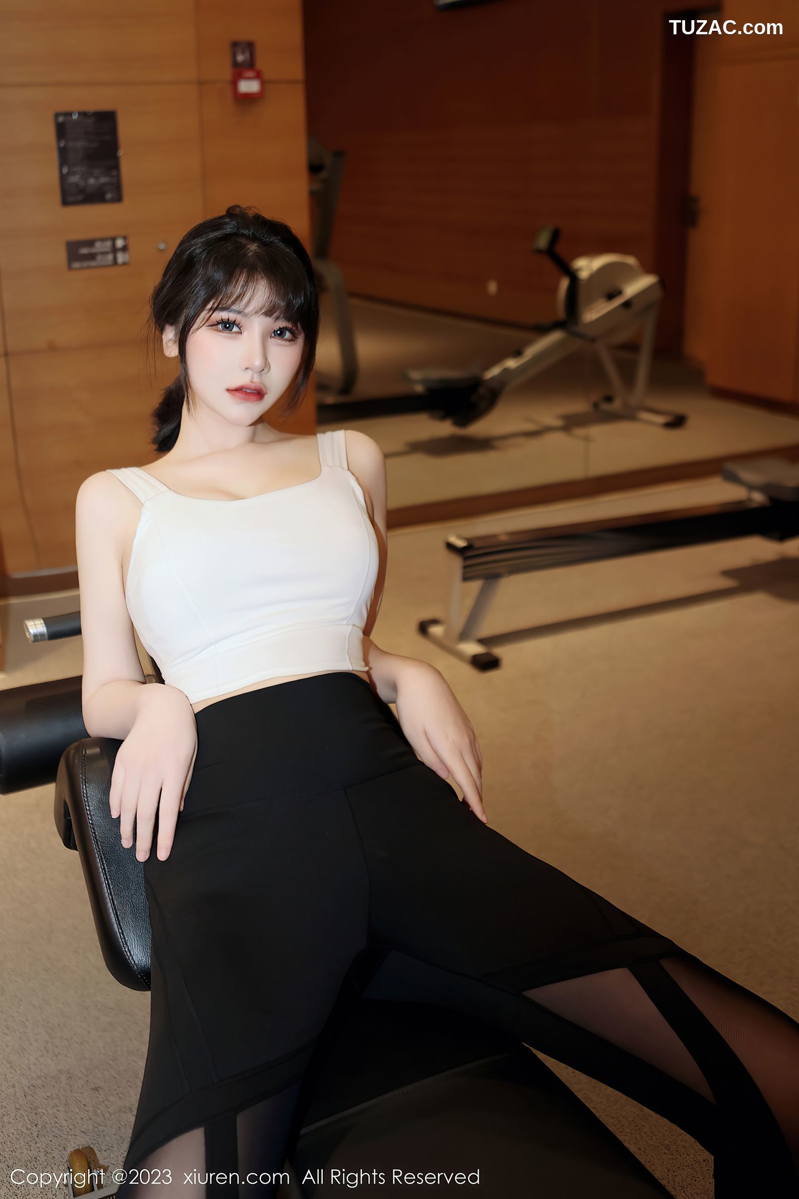 XiuRen秀人网-6289-桃桃子-白色短款上衣瑜伽裤性感内衣-2023.02.20