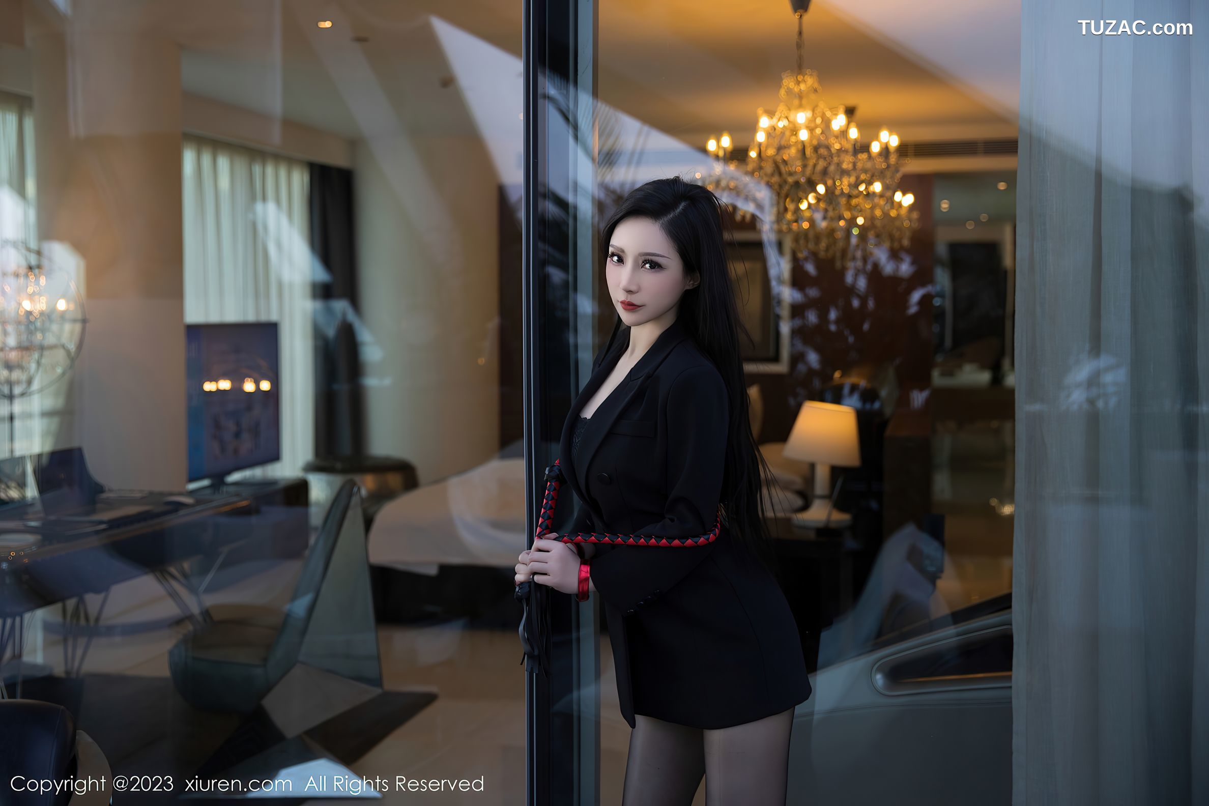 XiuRen秀人网-6294-大琪琪Emily-黑色外衣红色情趣内衣-2023.02.21