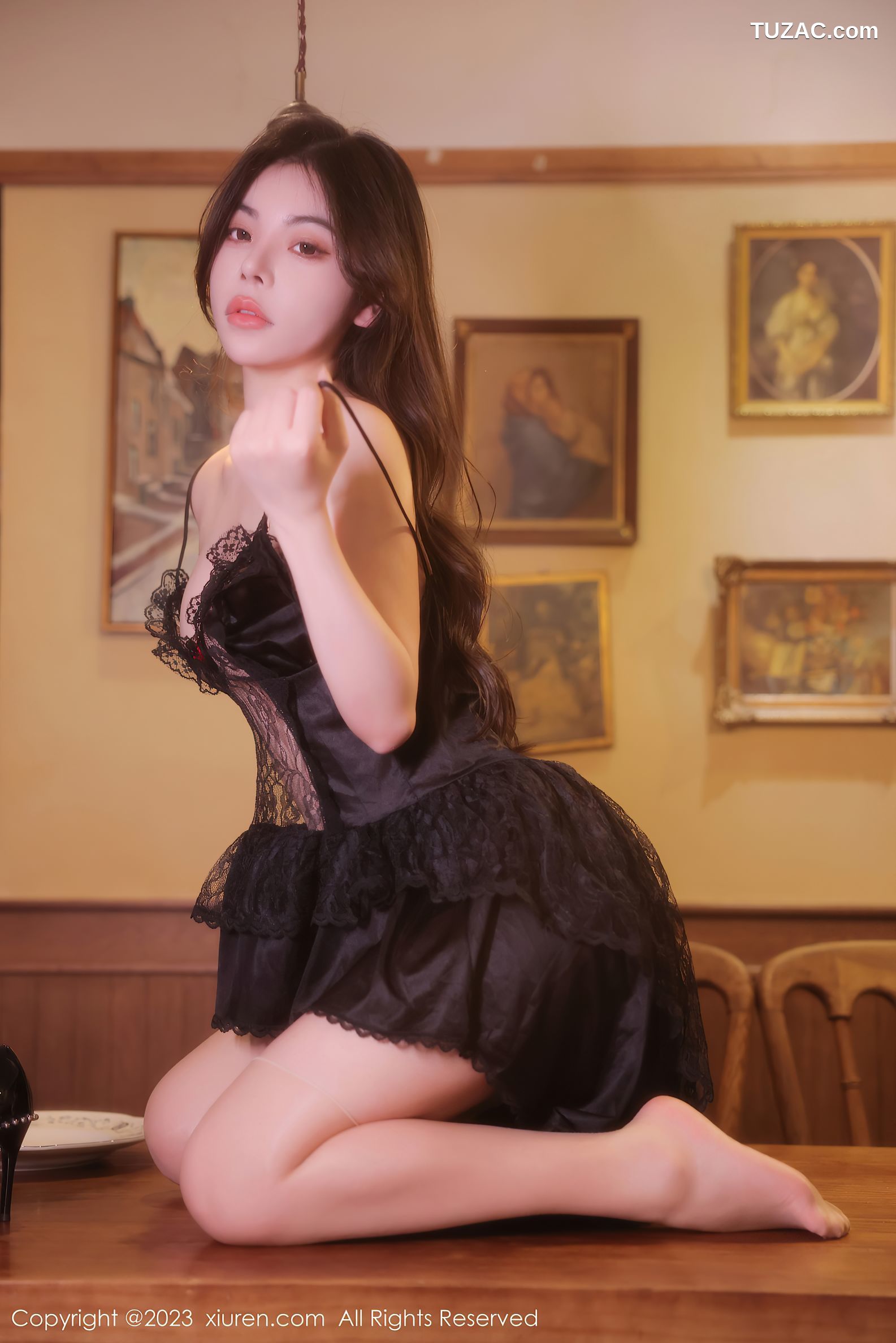 XiuRen秀人网-6339-Aami喵小狐-黑色蕾丝情趣睡裙-2023.03.01