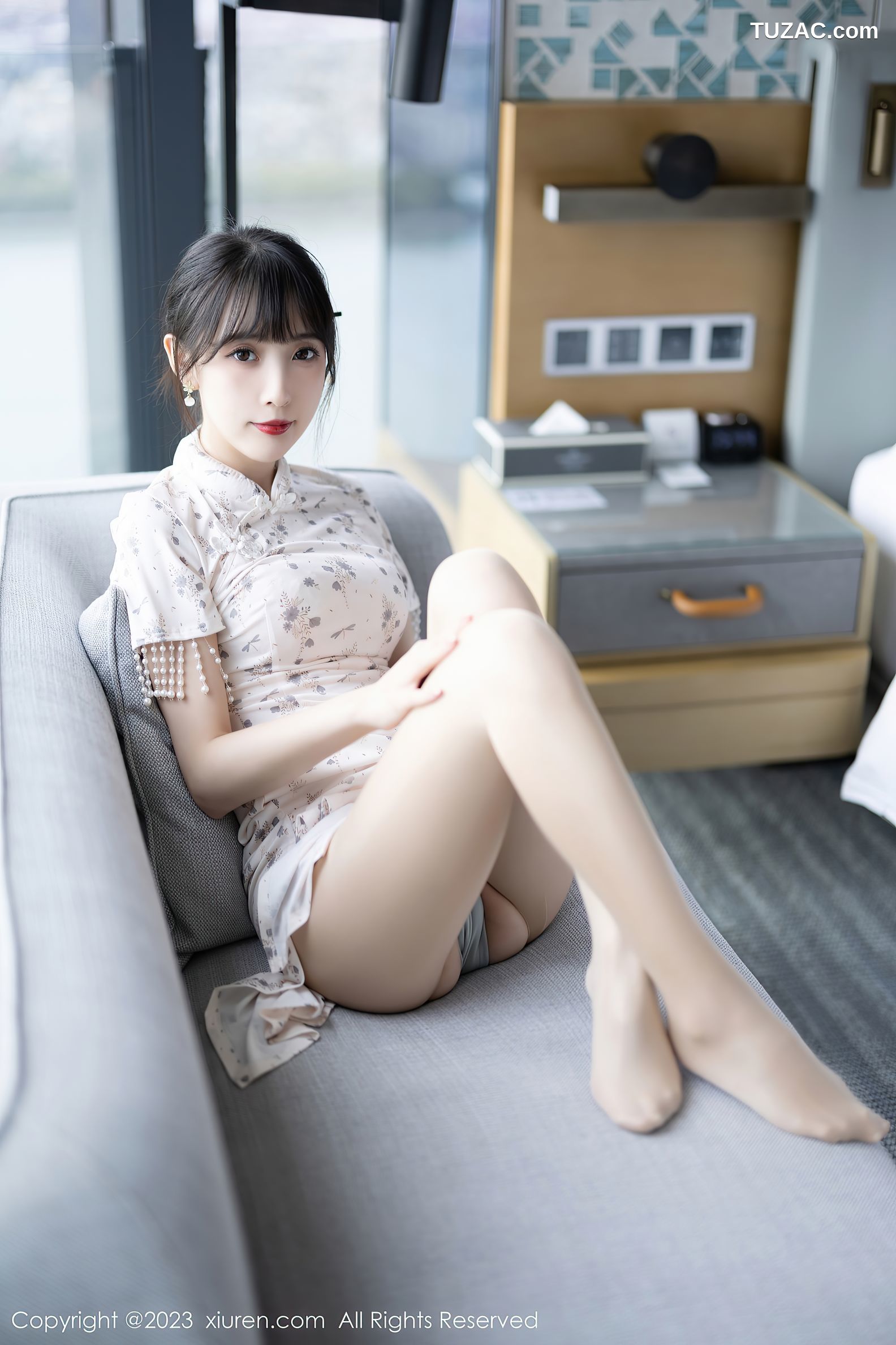 XiuRen秀人网-6346-林星阑-海南旅拍浅色短款旗袍浅粉色蕾丝内衣-2023.03.01