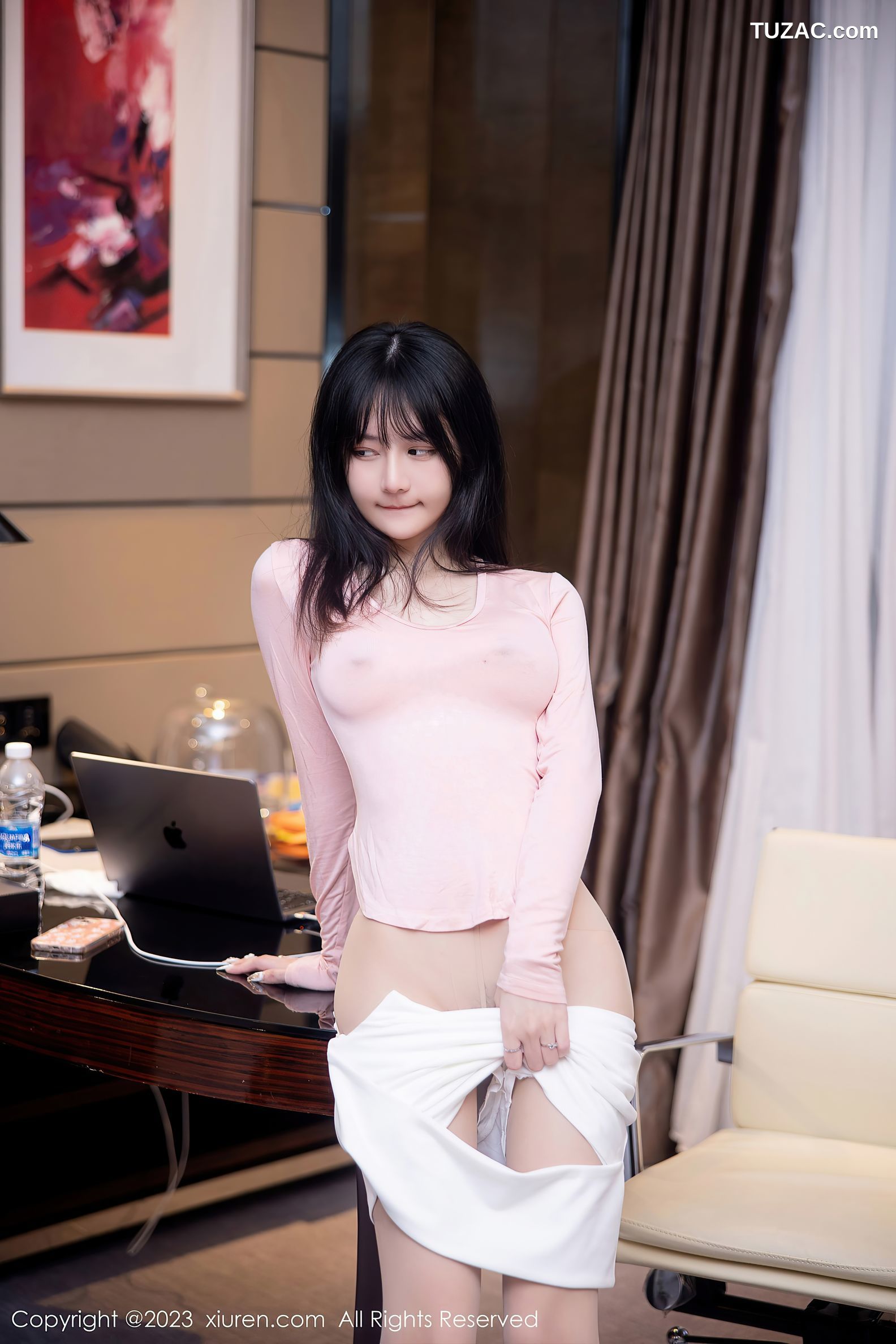 XiuRen秀人网-6367-谢小蒽-粉色上衣白短裙超薄肉丝-2023.03.06