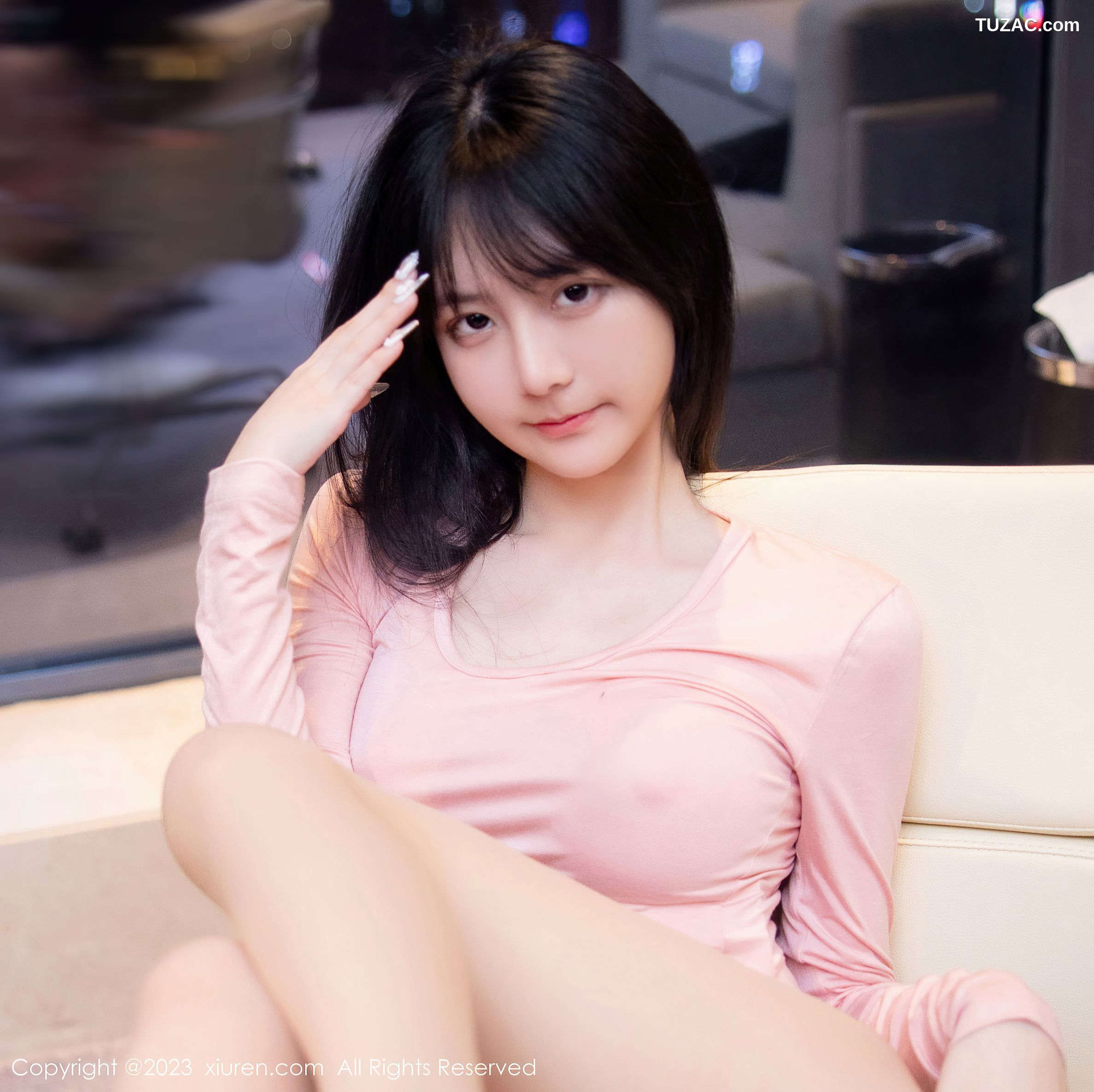 XiuRen秀人网-6367-谢小蒽-粉色上衣白短裙超薄肉丝-2023.03.06