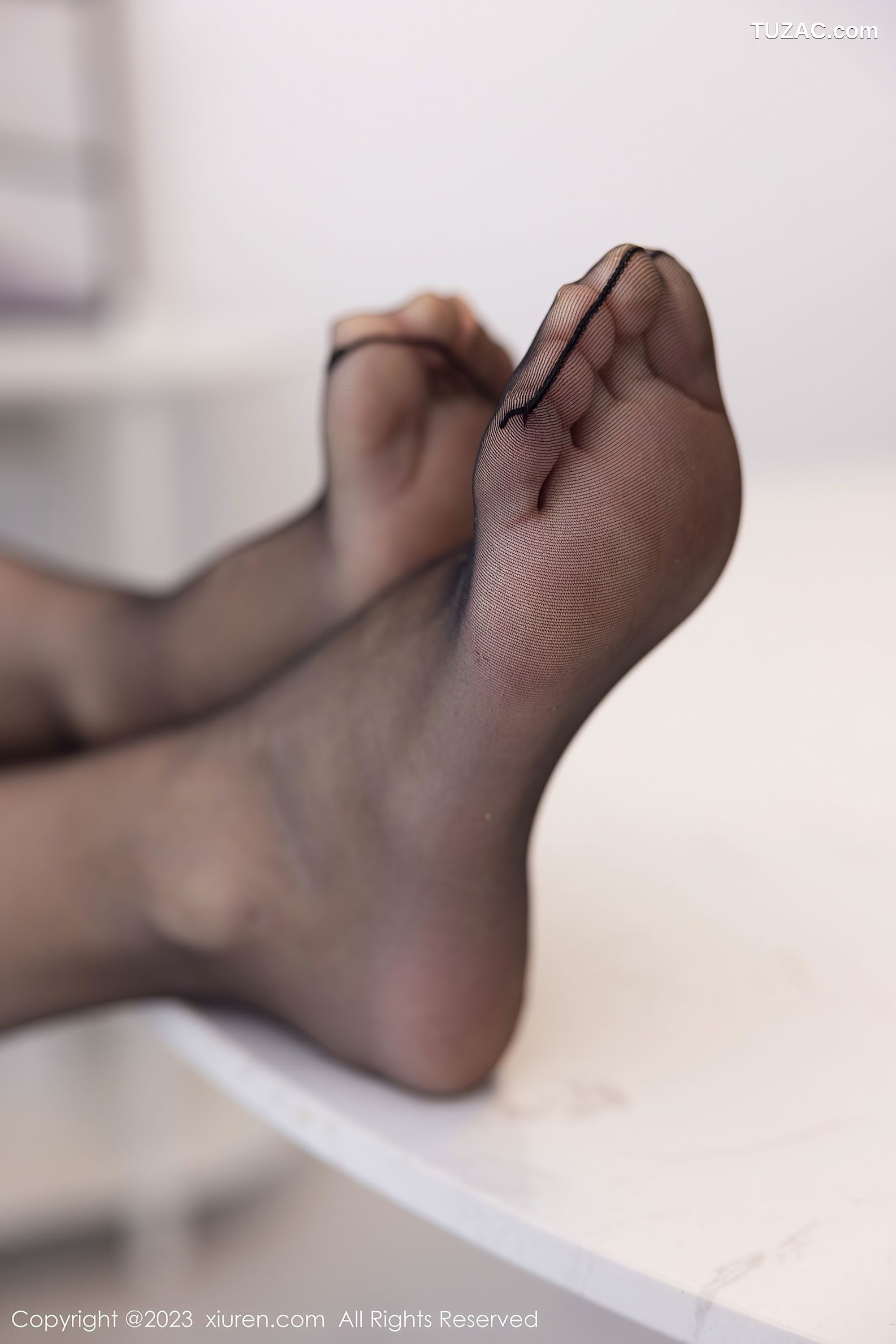 XiuRen秀人网-6374-可樂Vicky-蓝紫色吊带短裙超薄黑丝-2023.03.07