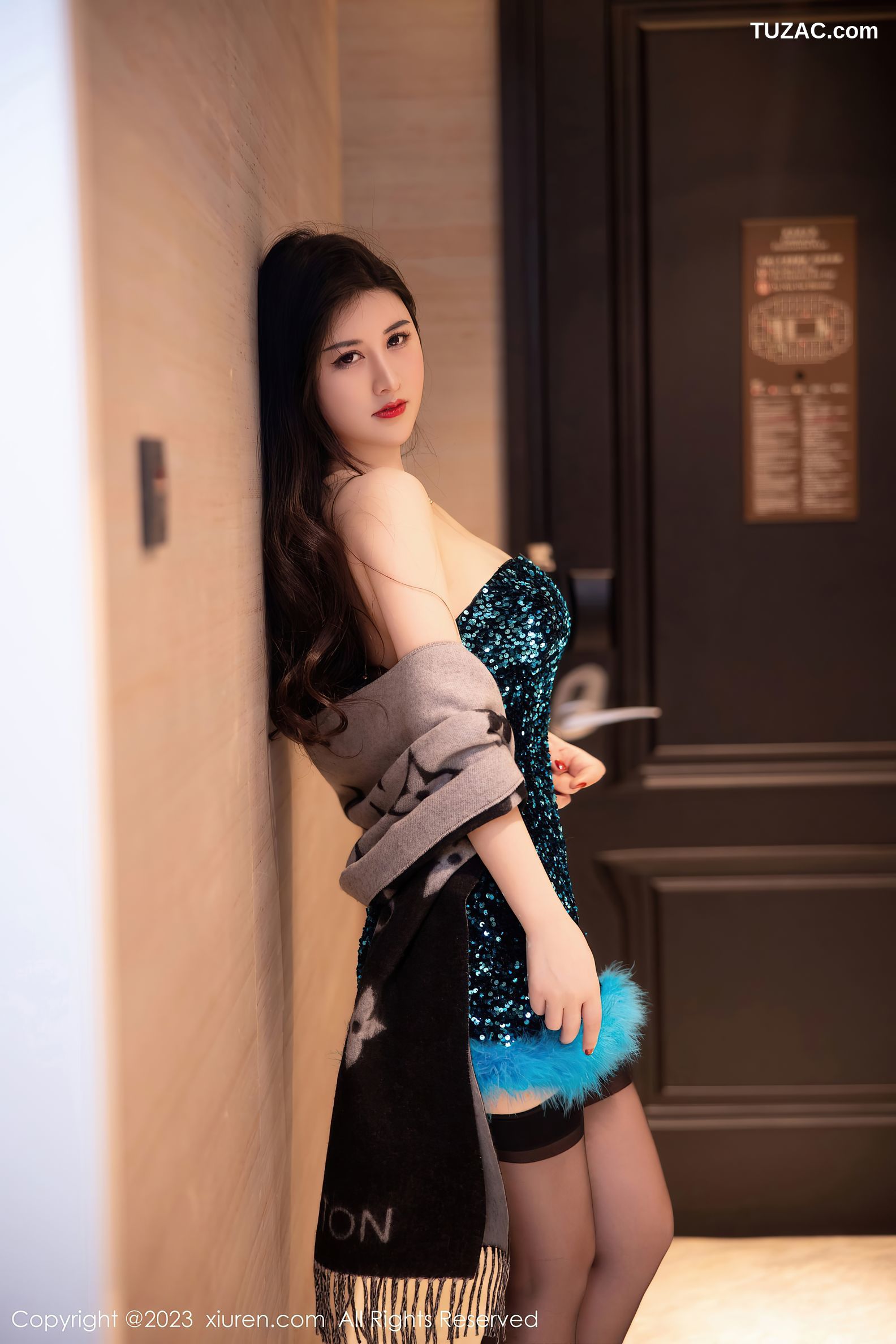 XiuRen秀人网-6384-诗诗kiki-蓝黑肩连衣短裙黑色蕾丝内衣-2023.03.08