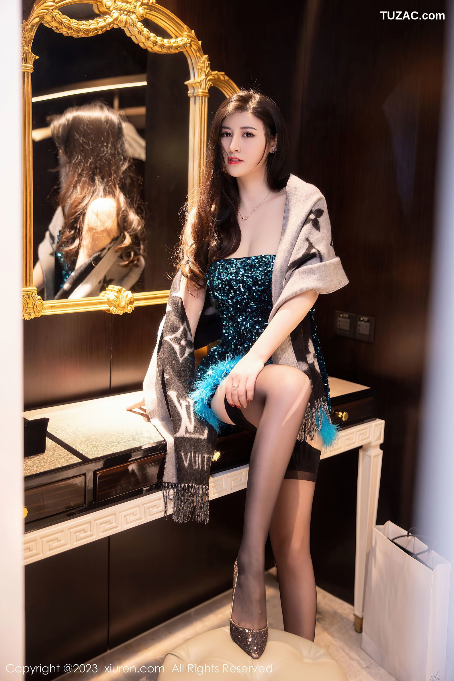 XiuRen秀人网-6384-诗诗kiki-蓝黑肩连衣短裙黑色蕾丝内衣-2023.03.08