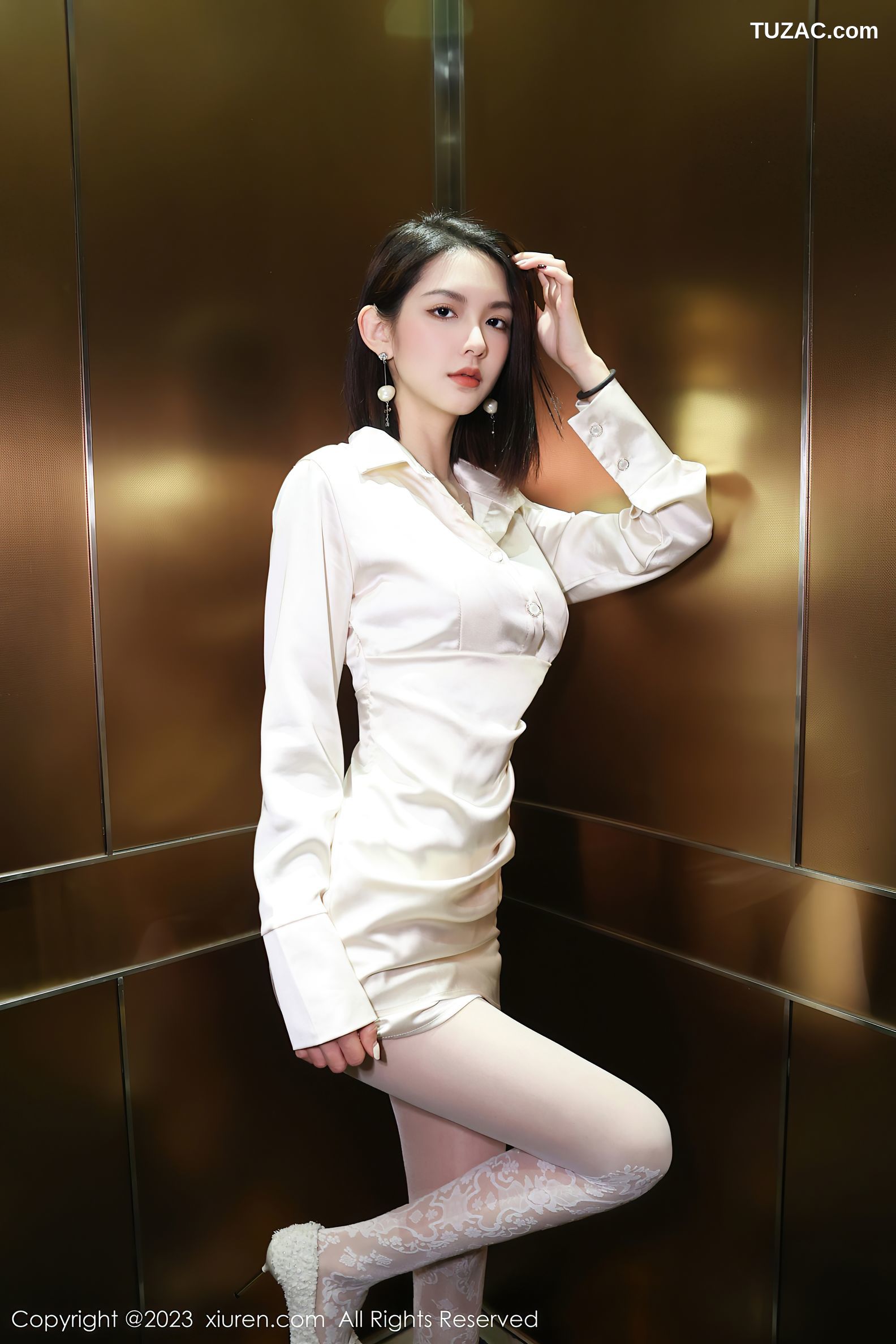 XiuRen秀人网-6393-乔一一-米色连衣短裙白色内衣-2023.03.10